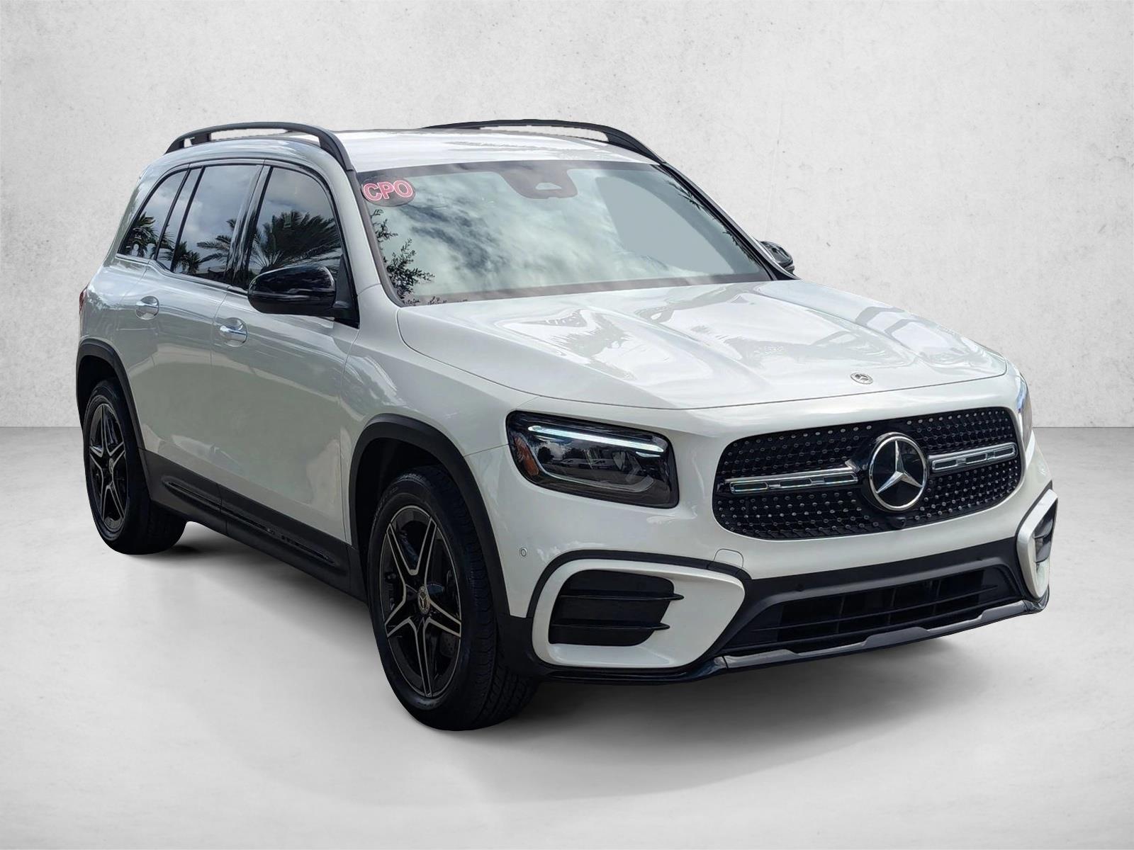 2025 Mercedes Benz GLB 250 photo 3