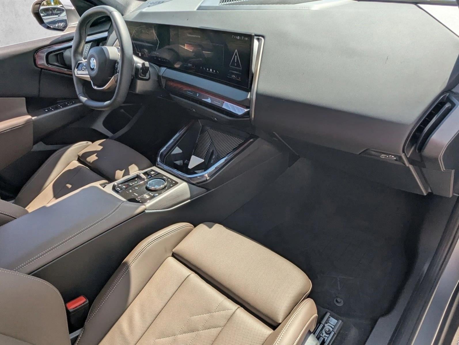 2025 BMW X3 30 - Photo 21