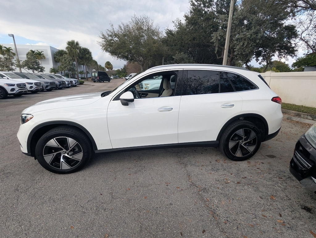 Used 2024 Mercedes-Benz GLC 4MATIC SUV