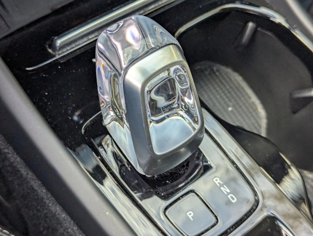 Used 2023 Volvo XC40 B5 AWD Plus Dark SUV