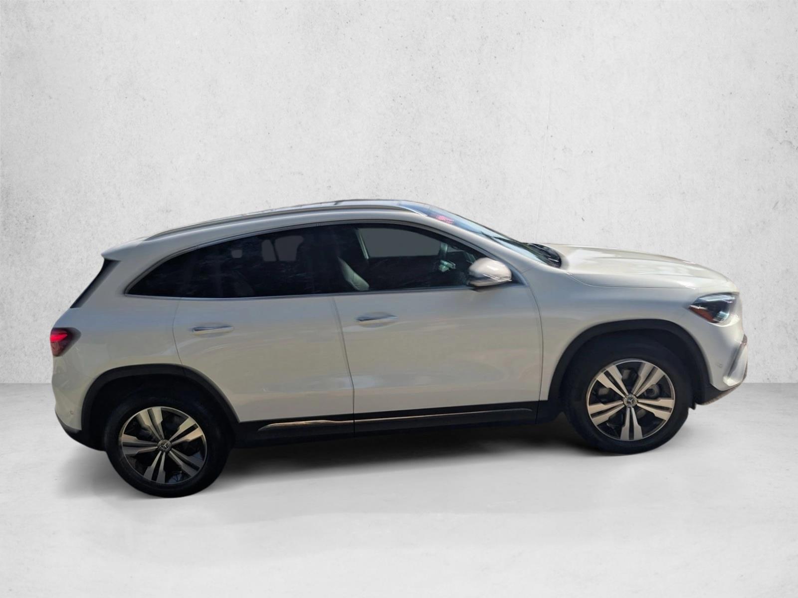 2025 Mercedes Benz GLA 250 photo 4
