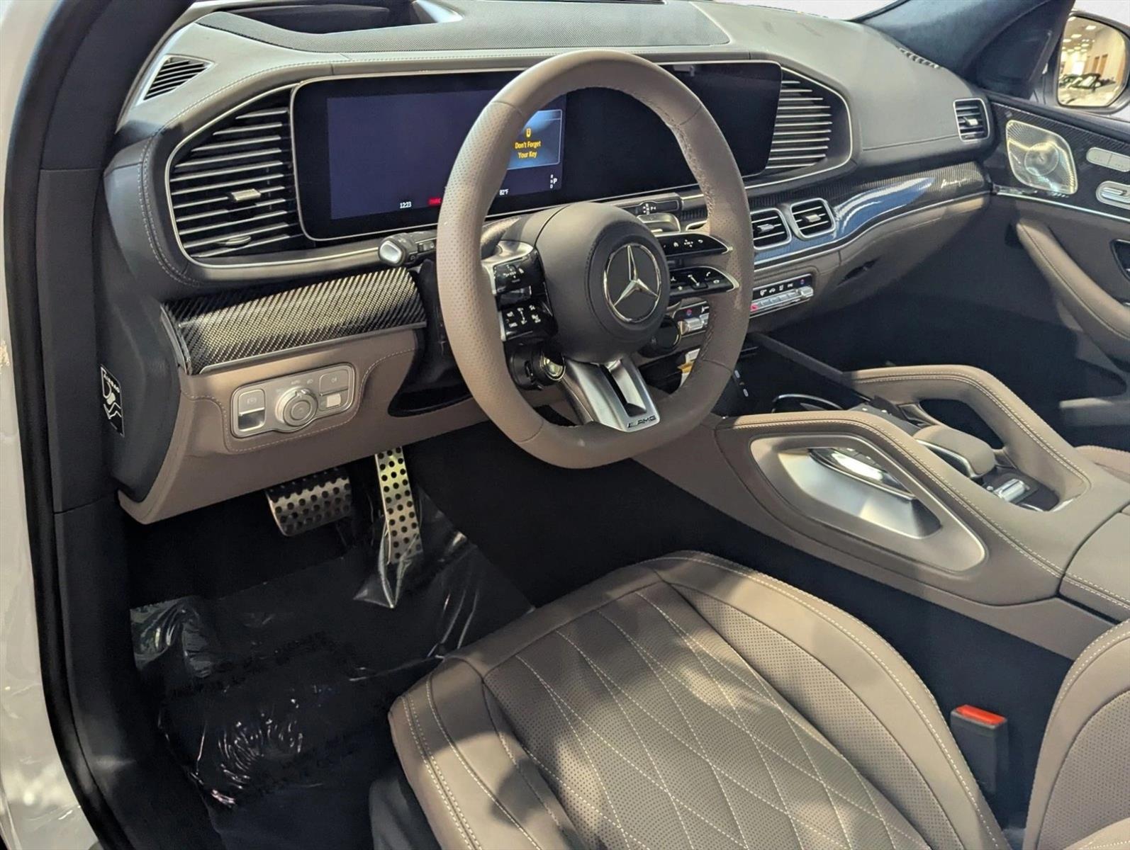 2026 Mercedes Benz GLS AMG 63 4MATIC photo 3
