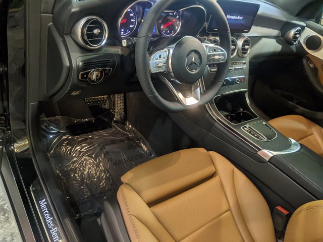 2022 Mercedes Benz GLC 300 photo 3
