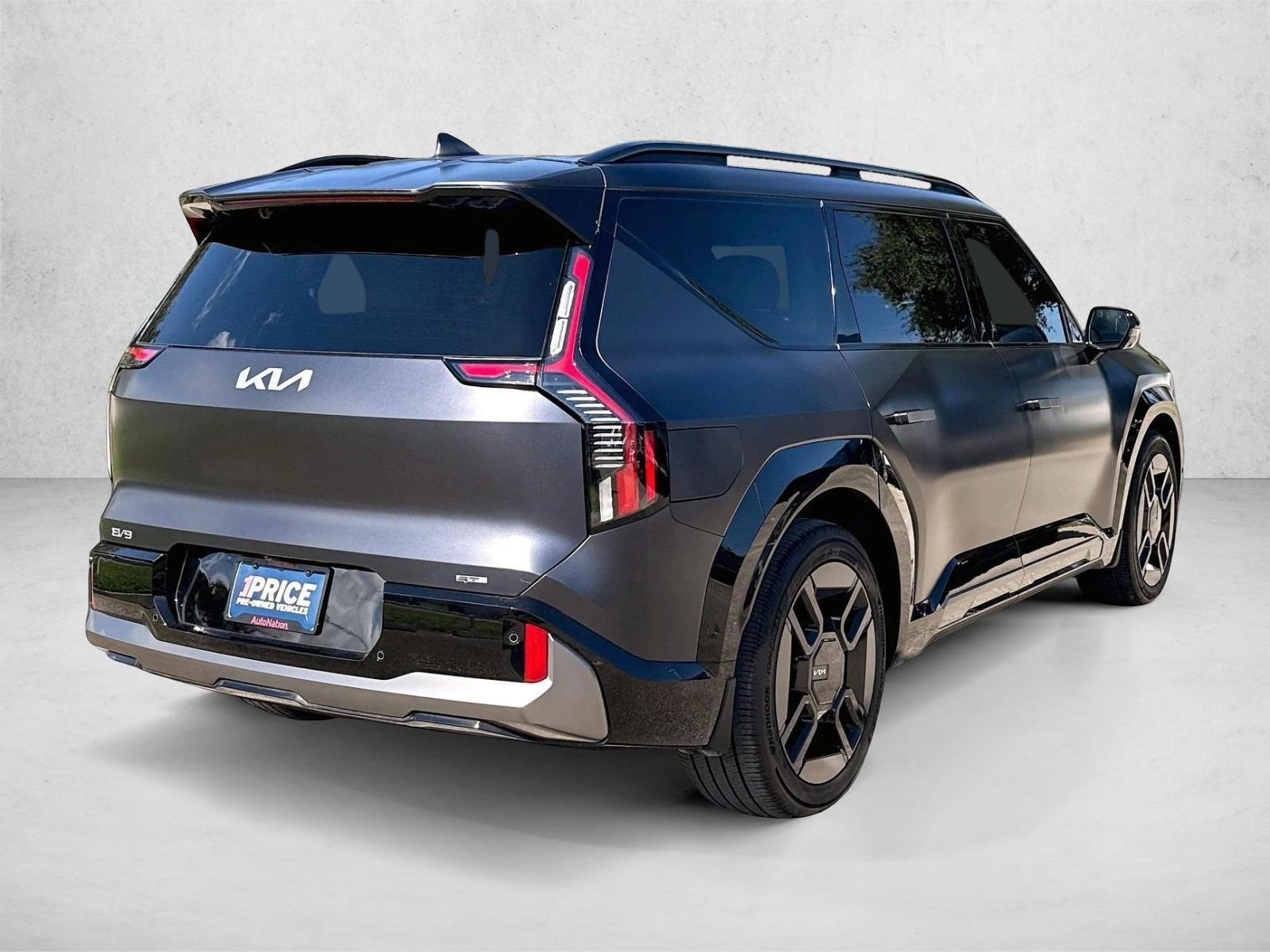 Used 2026 Kia EV9 GT-Line with VIN 5XYAEFS55TG005369 for sale in Delray Beach, FL