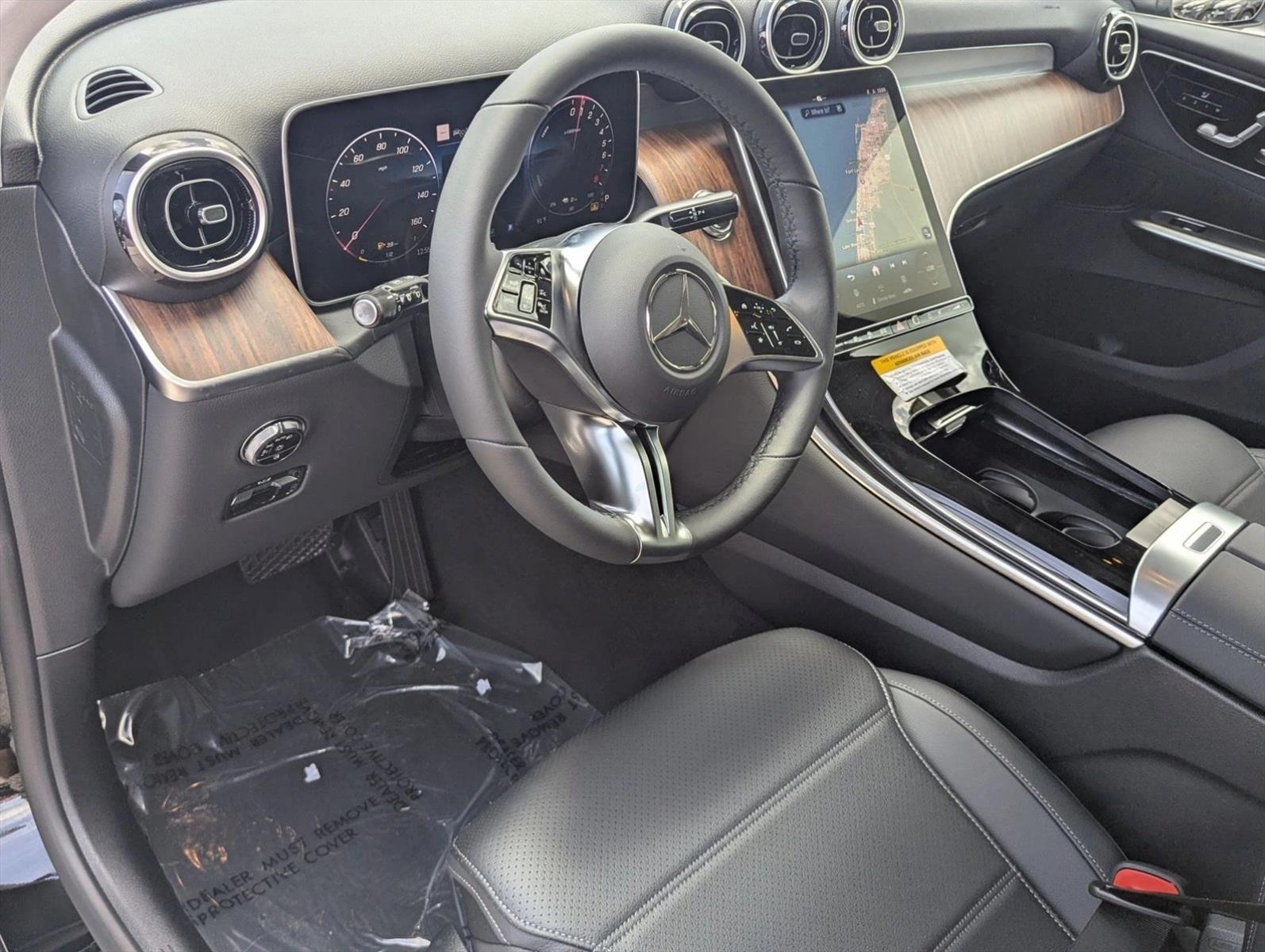 2026 Mercedes Benz GLC 350e 4MATIC photo 2