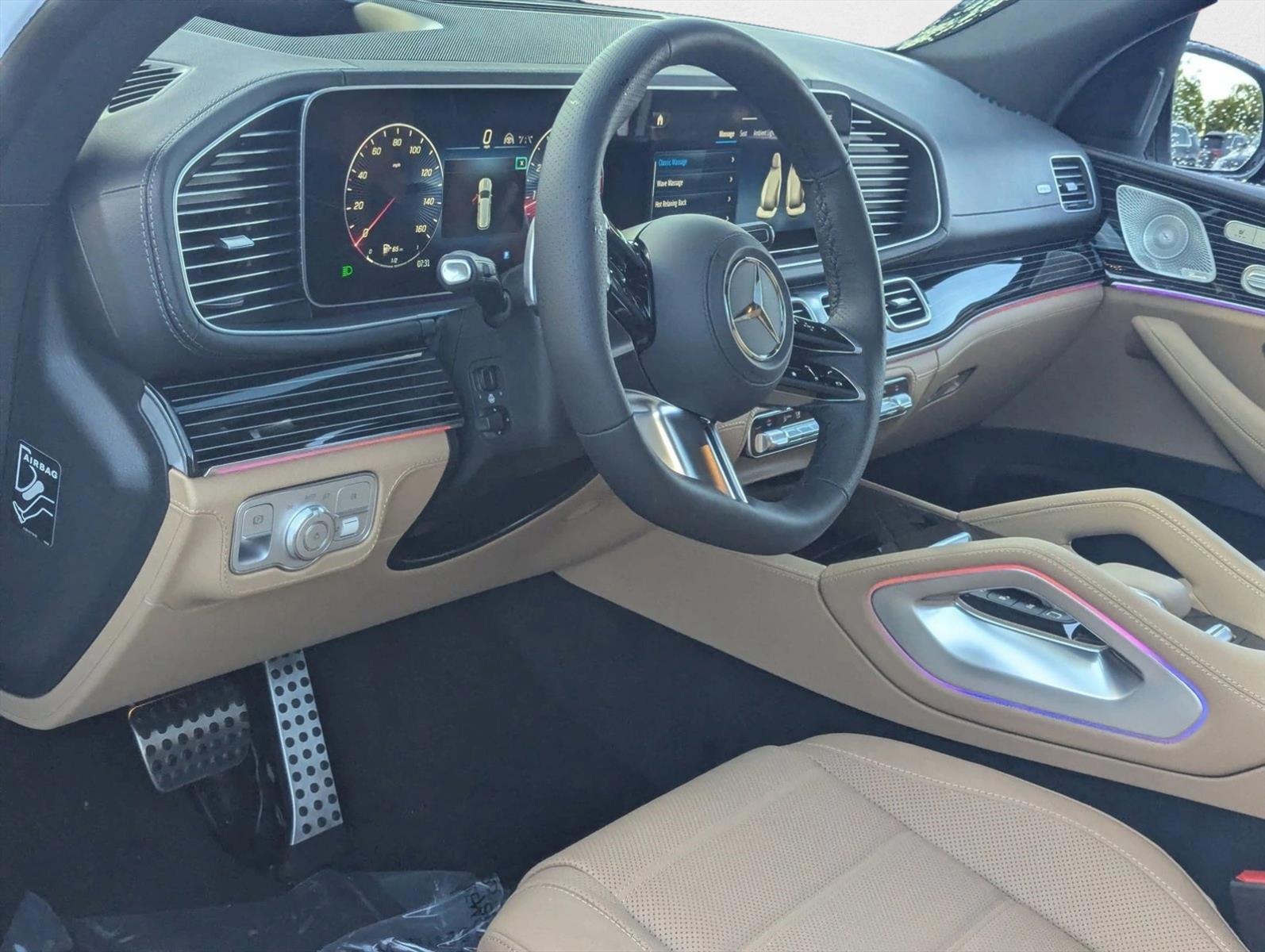 2026 Mercedes Benz GLS 580 4MATIC photo 3