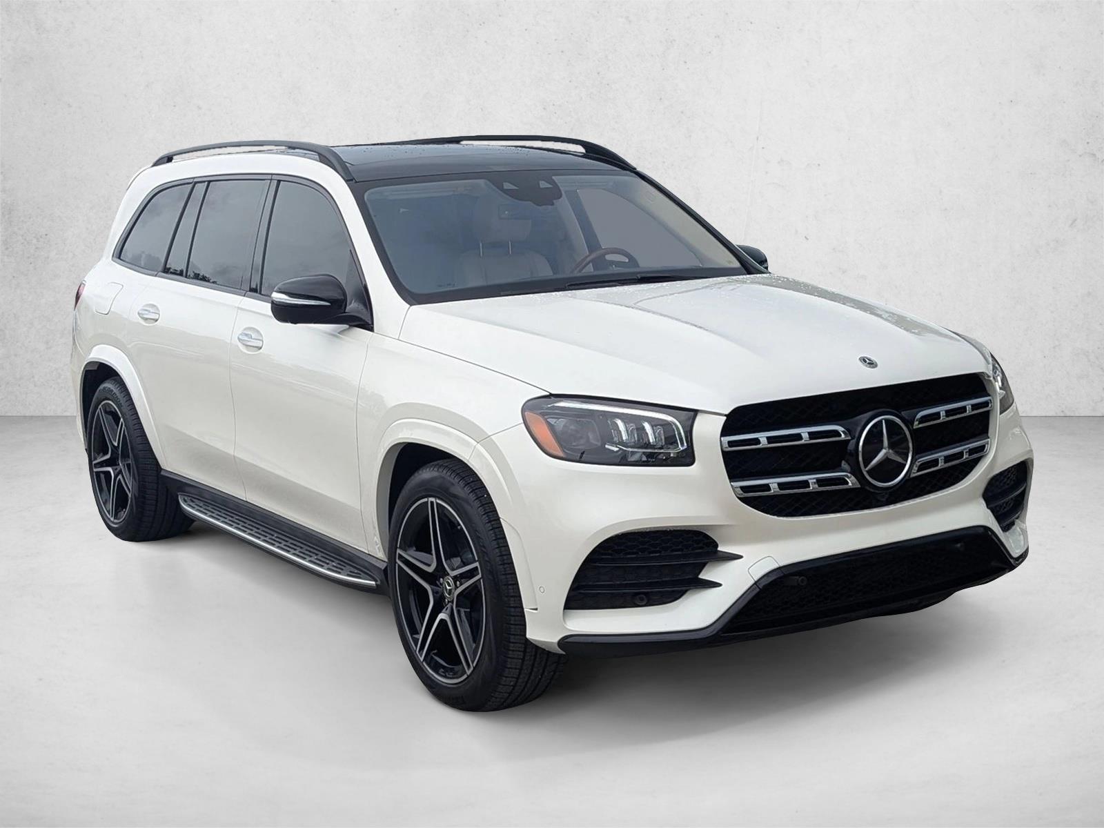 2023 Mercedes Benz GLS 450 4MATIC photo 3