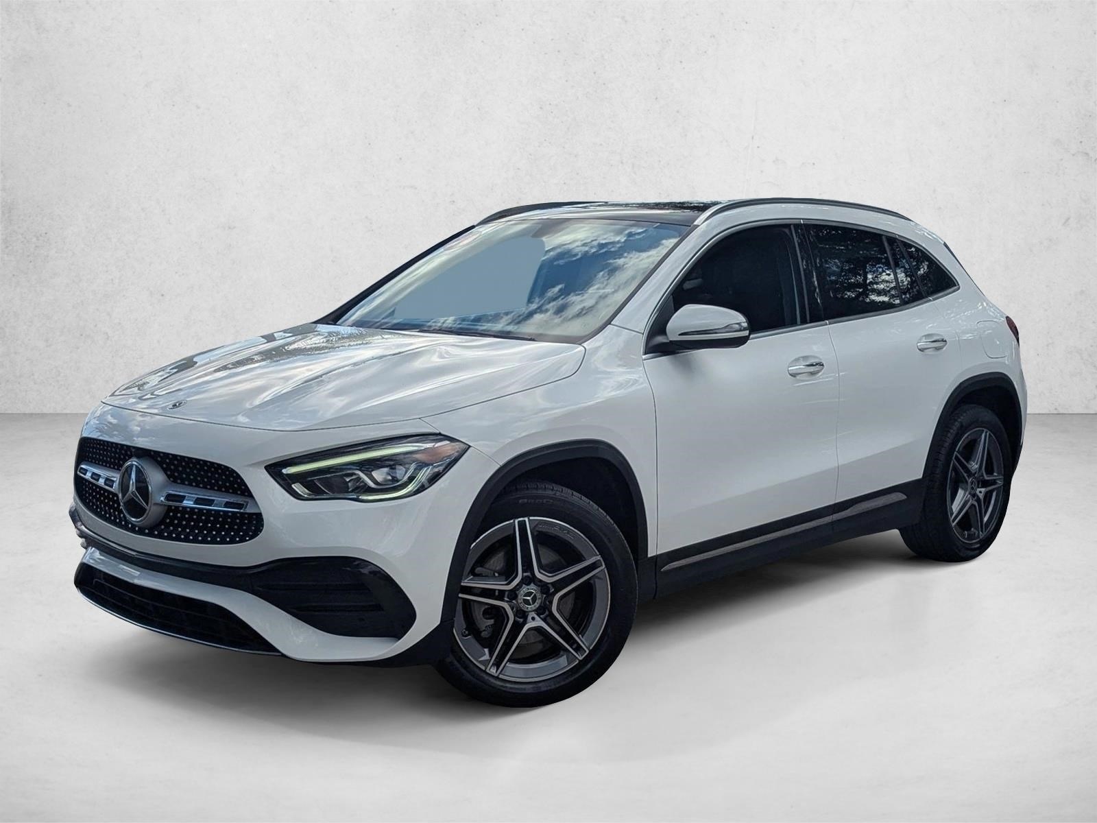 2023 Mercedes-Benz GLA Base's photo