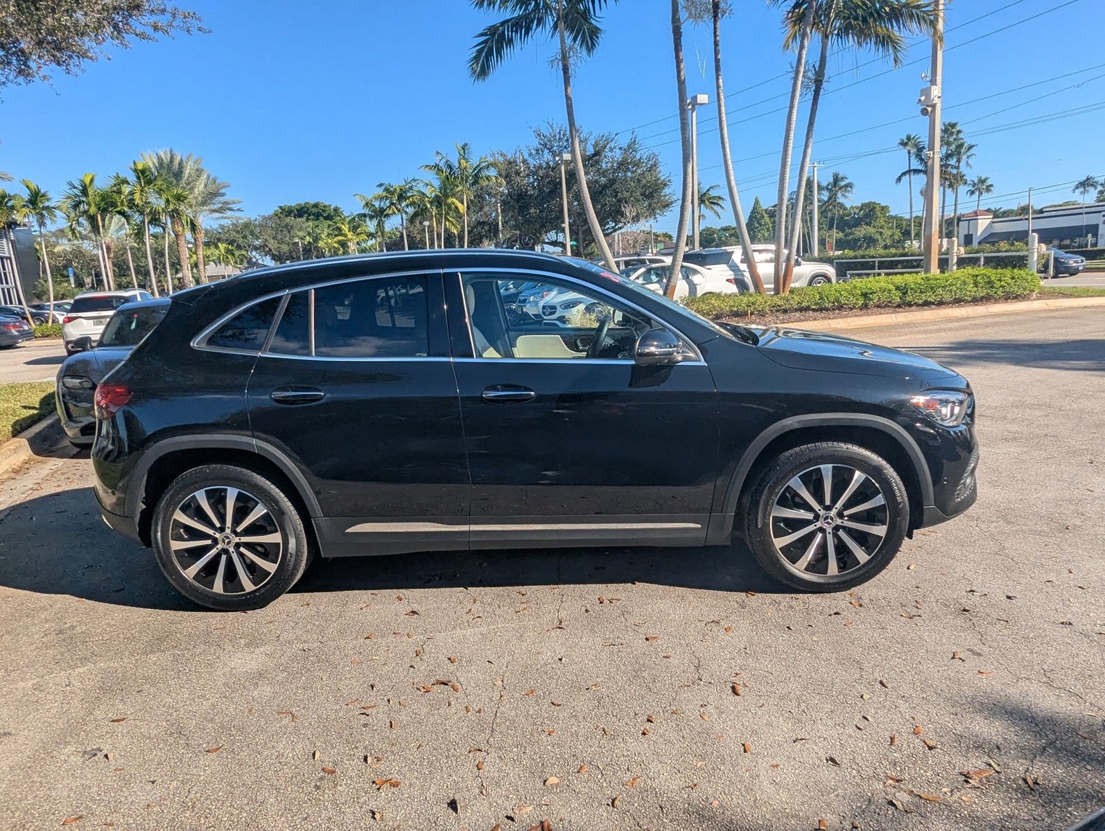 2023 Mercedes Benz GLA 250 photo 4