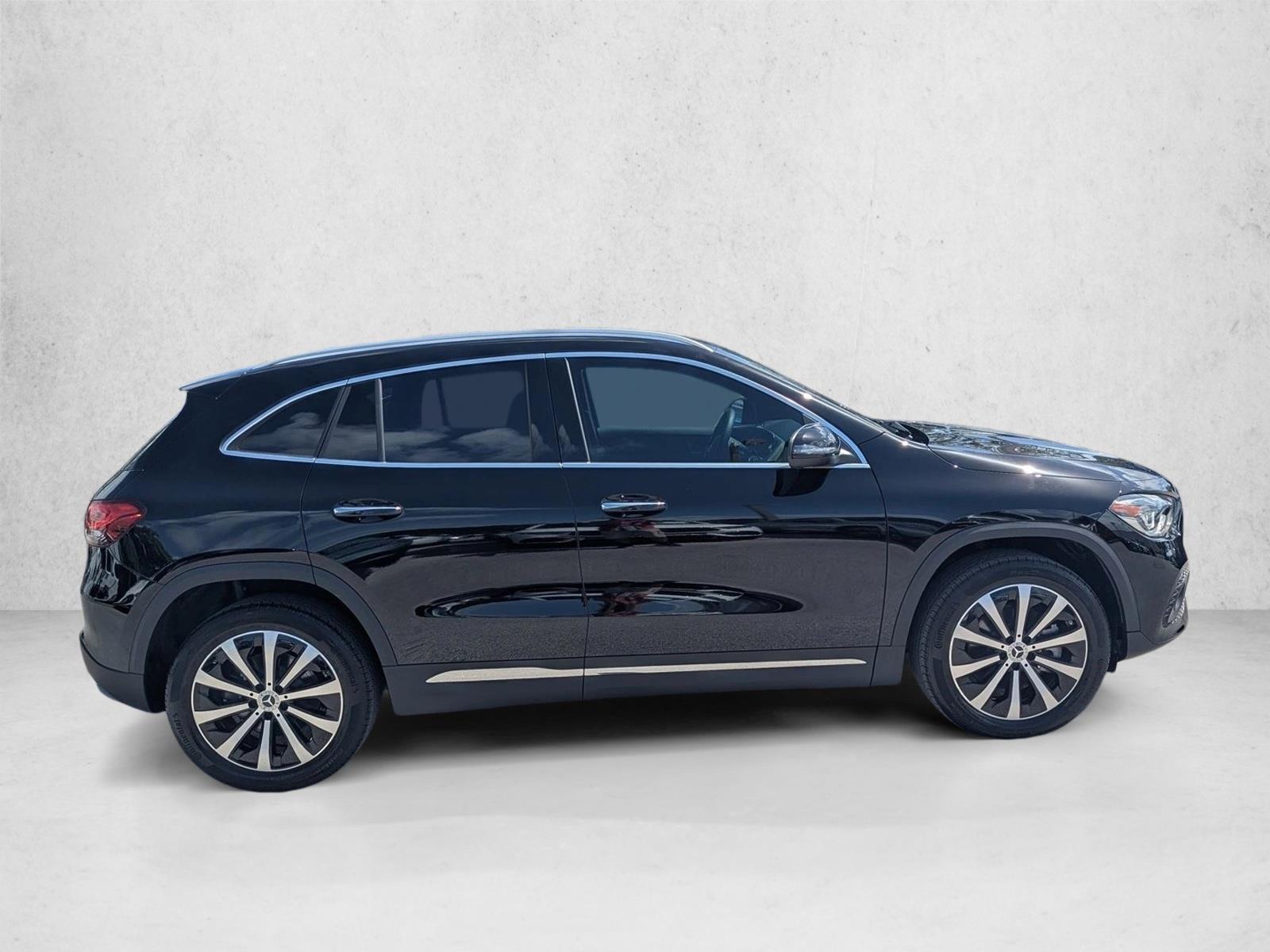 2022 Mercedes Benz GLA 250 photo 3