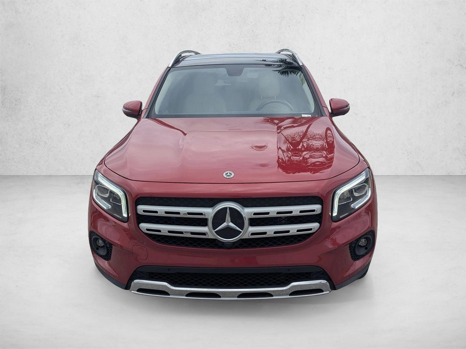 2022 Mercedes Benz GLB 250 photo 2