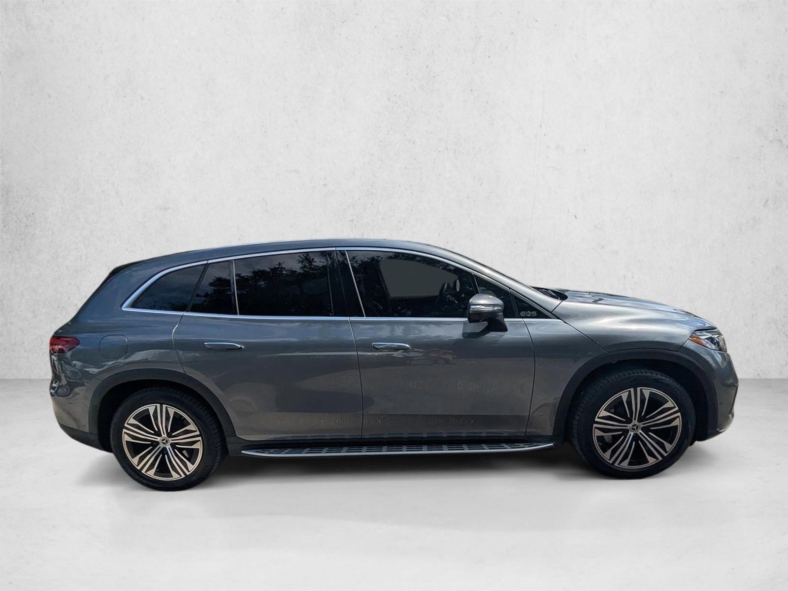 2023 Mercedes Benz EQS SUV 450 photo 4