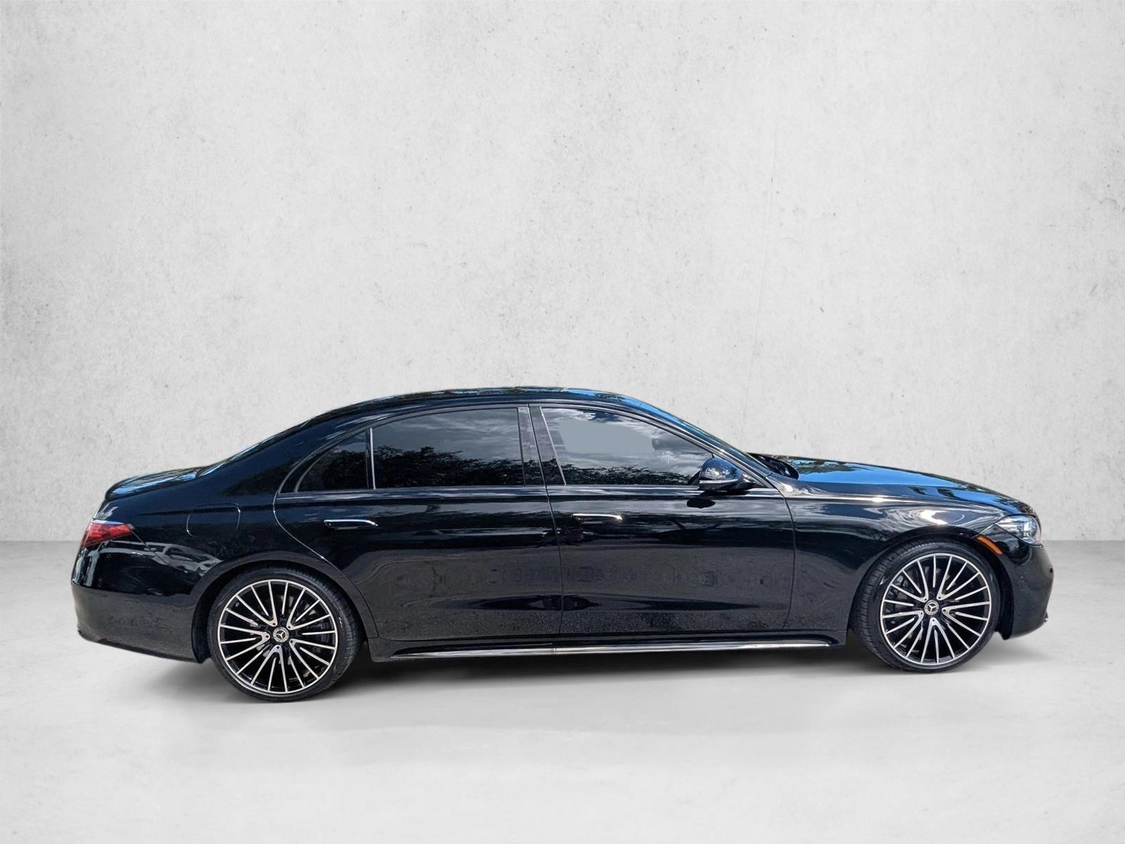 2024 Mercedes Benz S 580 4MATIC photo 4