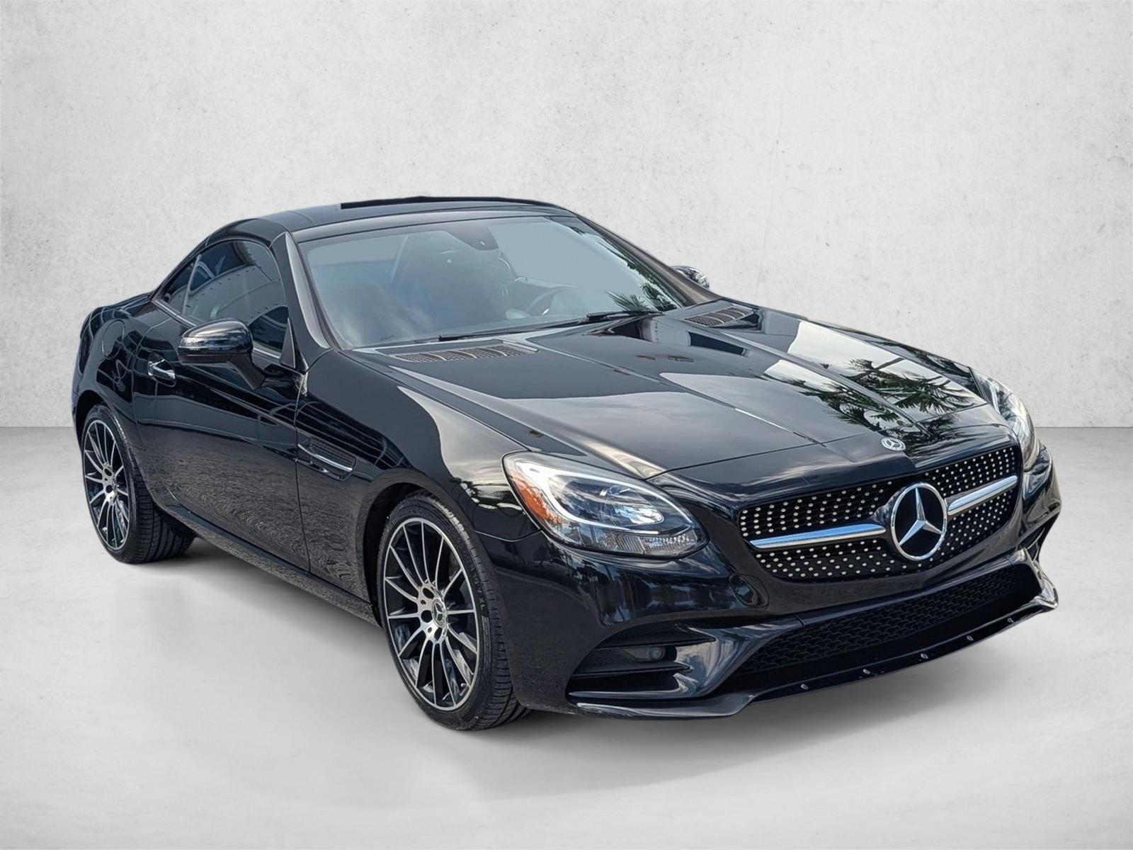 2019 Mercedes Benz SLC 300 photo 3