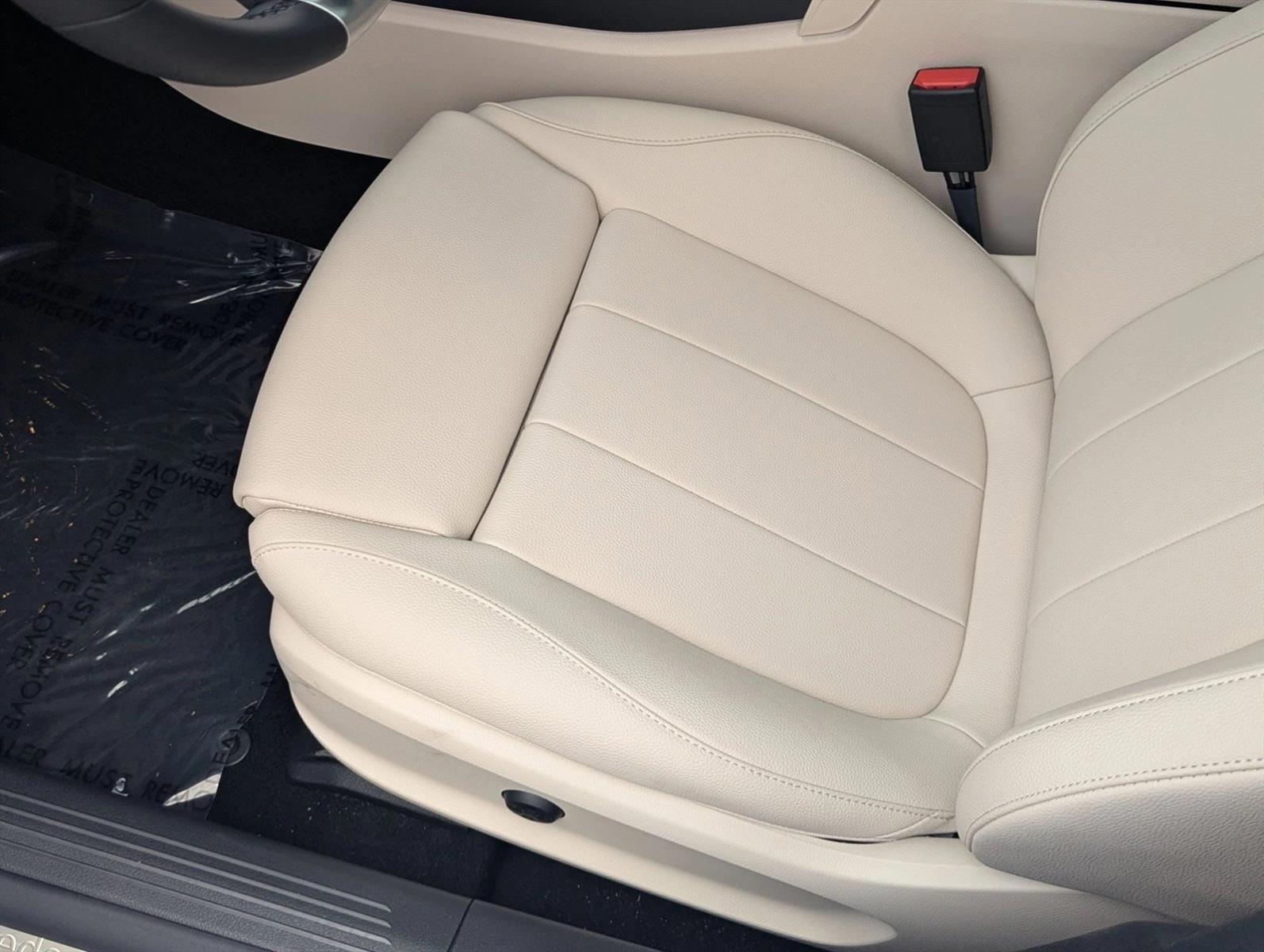 2026 Mercedes Benz CLA 250 photo 4