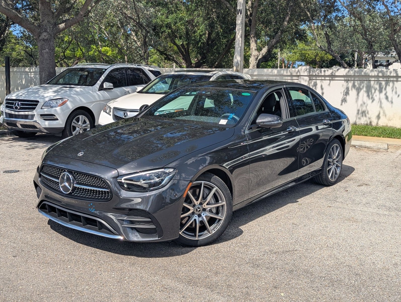 2023 Mercedes-Benz E-Class E350's photo