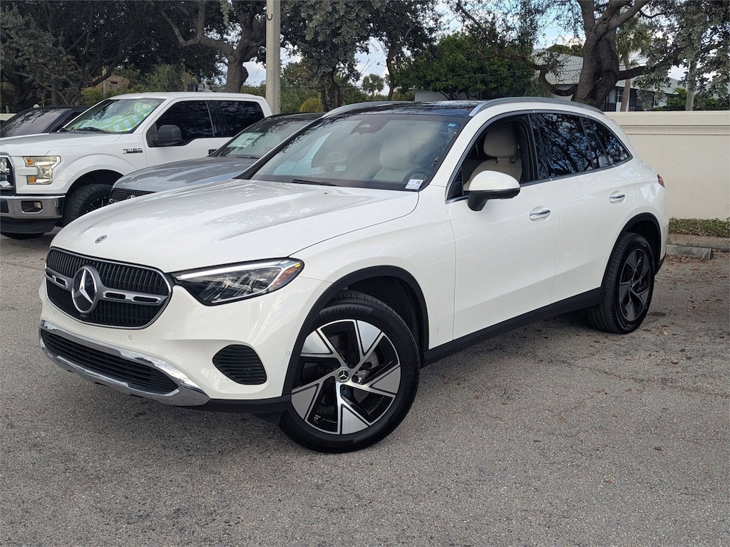 Used 2024 Mercedes-Benz GLC 4MATIC SUV