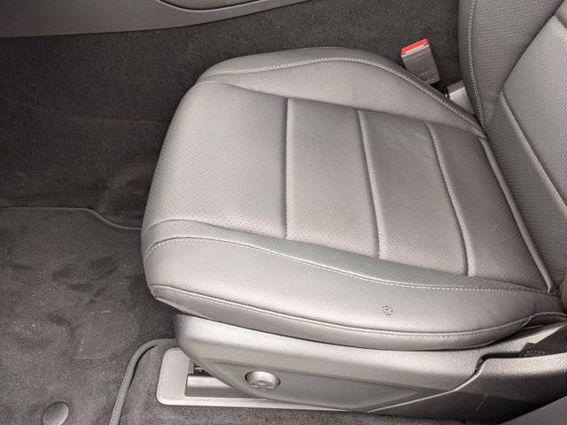 2021 Mercedes Benz GLE 350 4MATIC photo 4