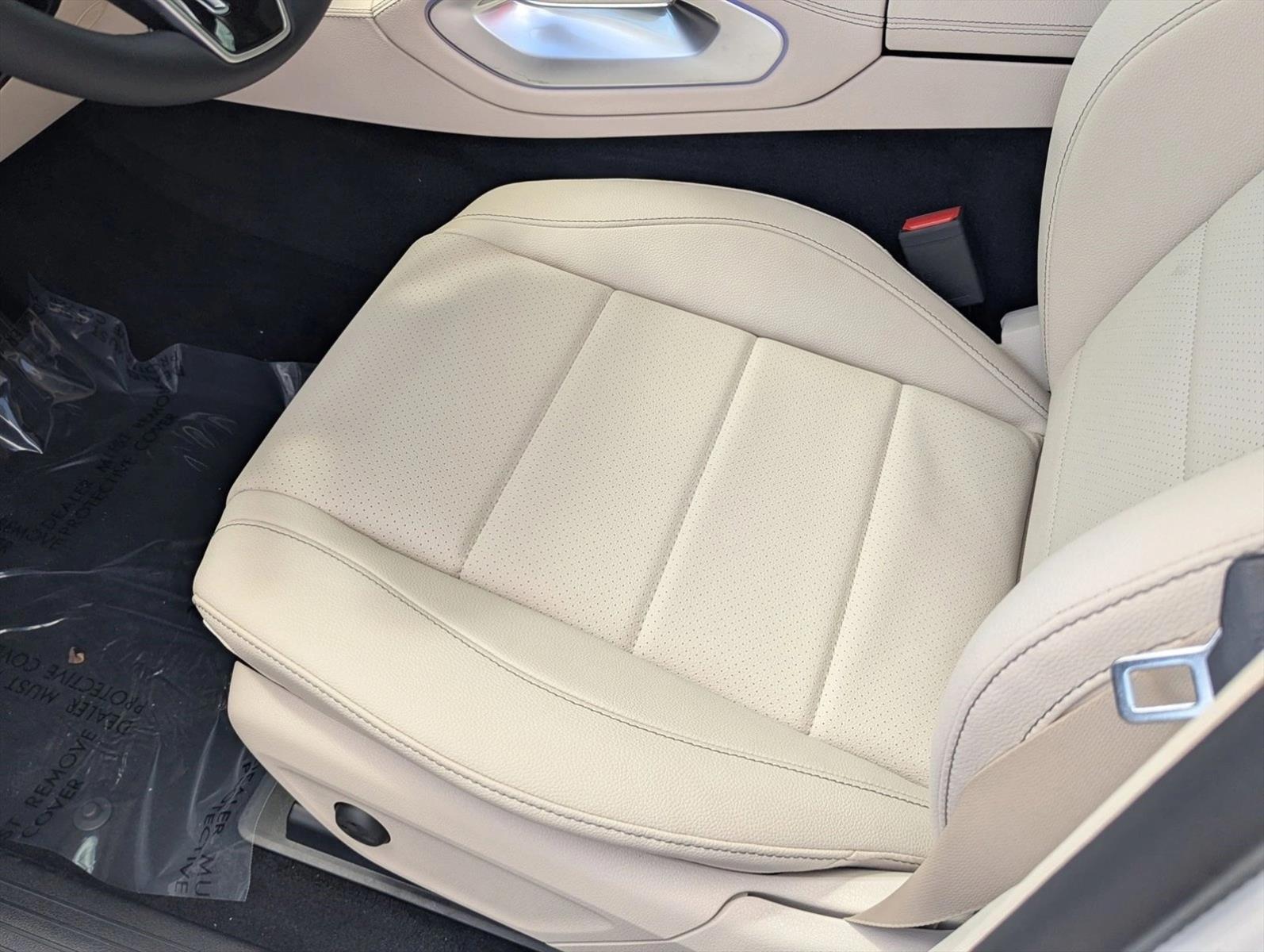 2026 Mercedes Benz GLE 450 4MATIC photo 4