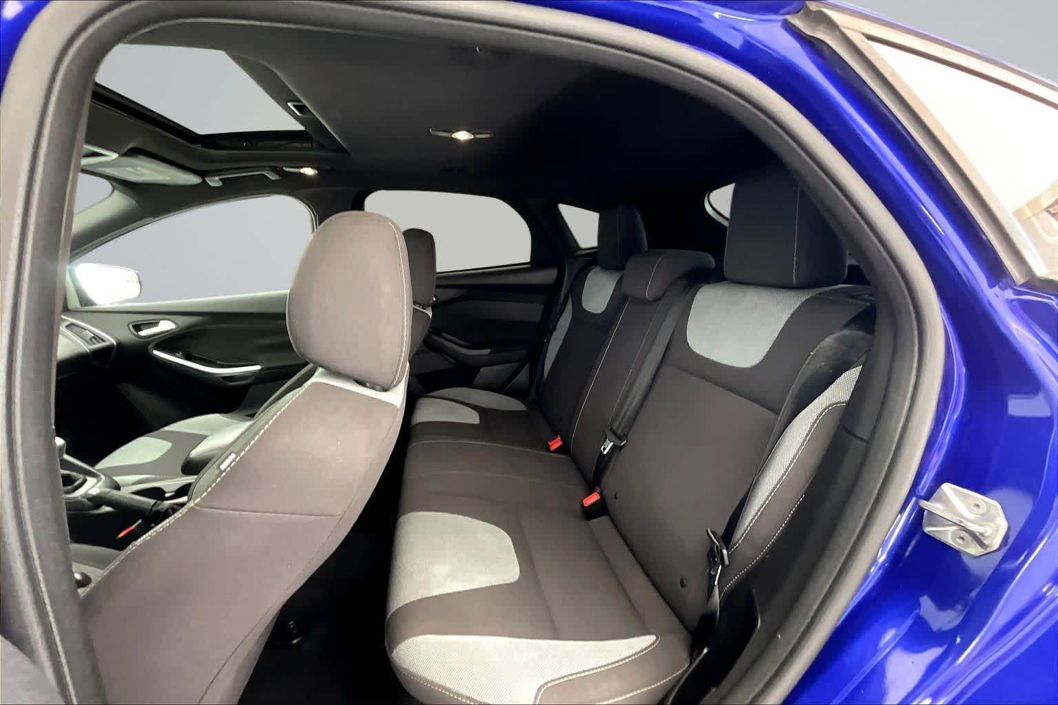 Thumbnail: 2014 Ford Focus - 13