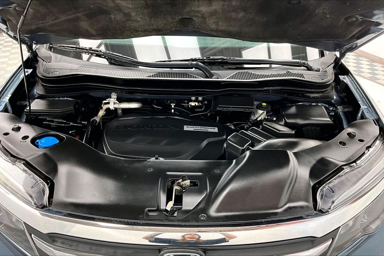 Thumbnail: 2018 Honda Pilot - 9