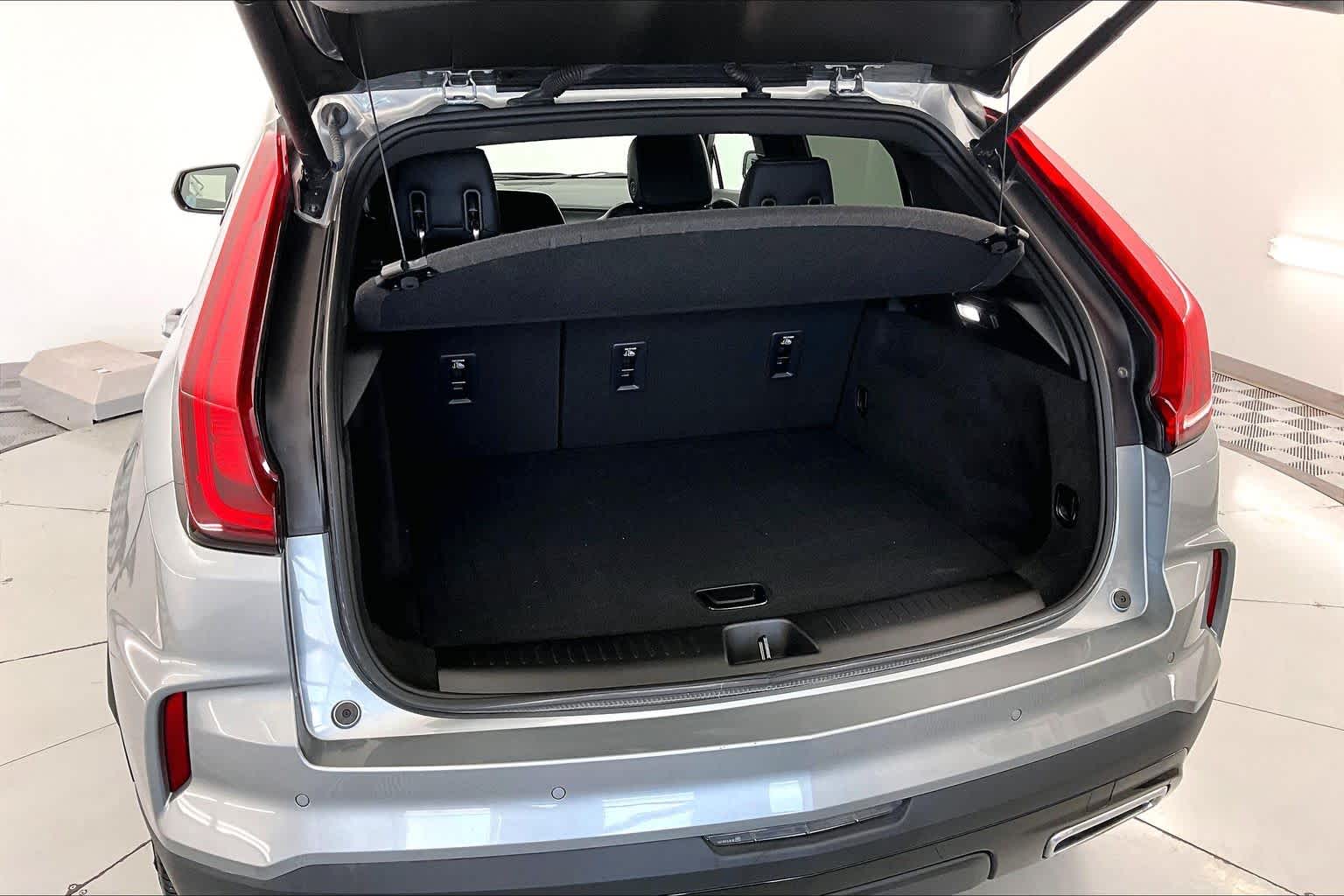 Thumbnail: 2024 Cadillac XT4 - 19