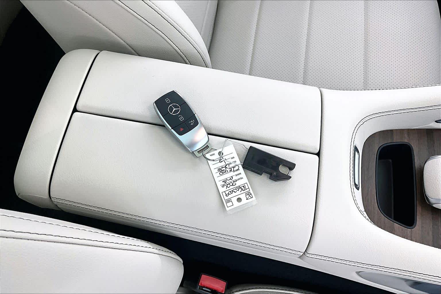 Thumbnail: 2026 Mercedes-Benz GLE - 20