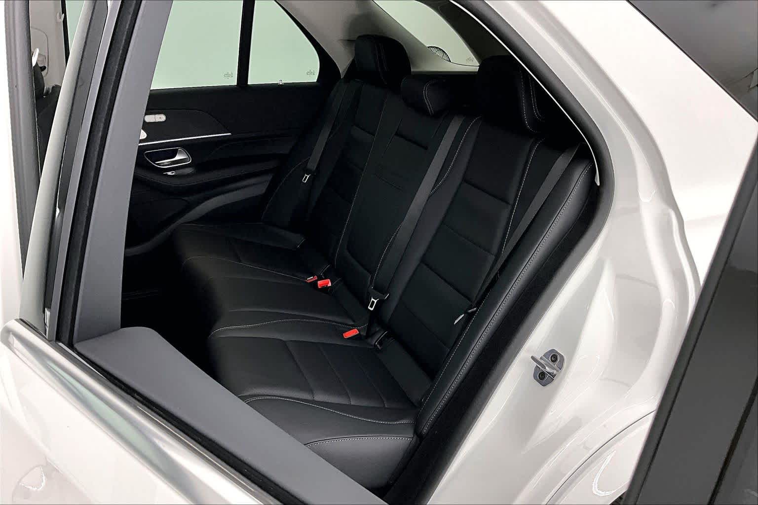 Thumbnail: 2026 Mercedes-Benz GLE - 13