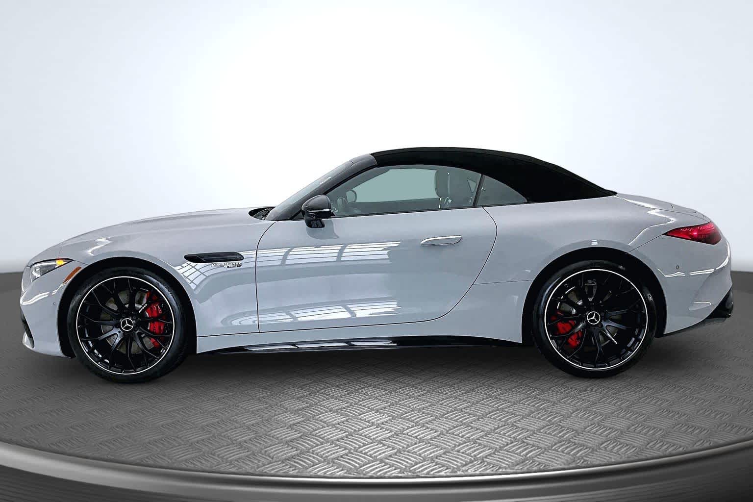 Thumbnail: 2022 Mercedes-Benz SL-Class - 3