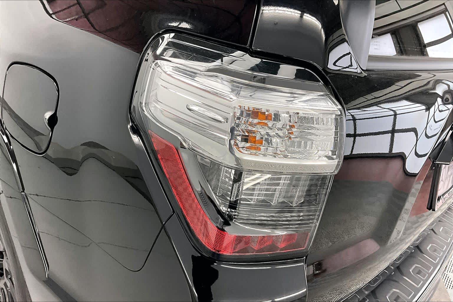 Thumbnail: 2020 Toyota 4Runner - 25