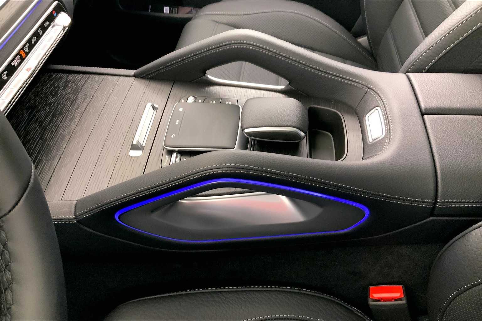 Thumbnail: 2026 Mercedes-Benz GLE - 17