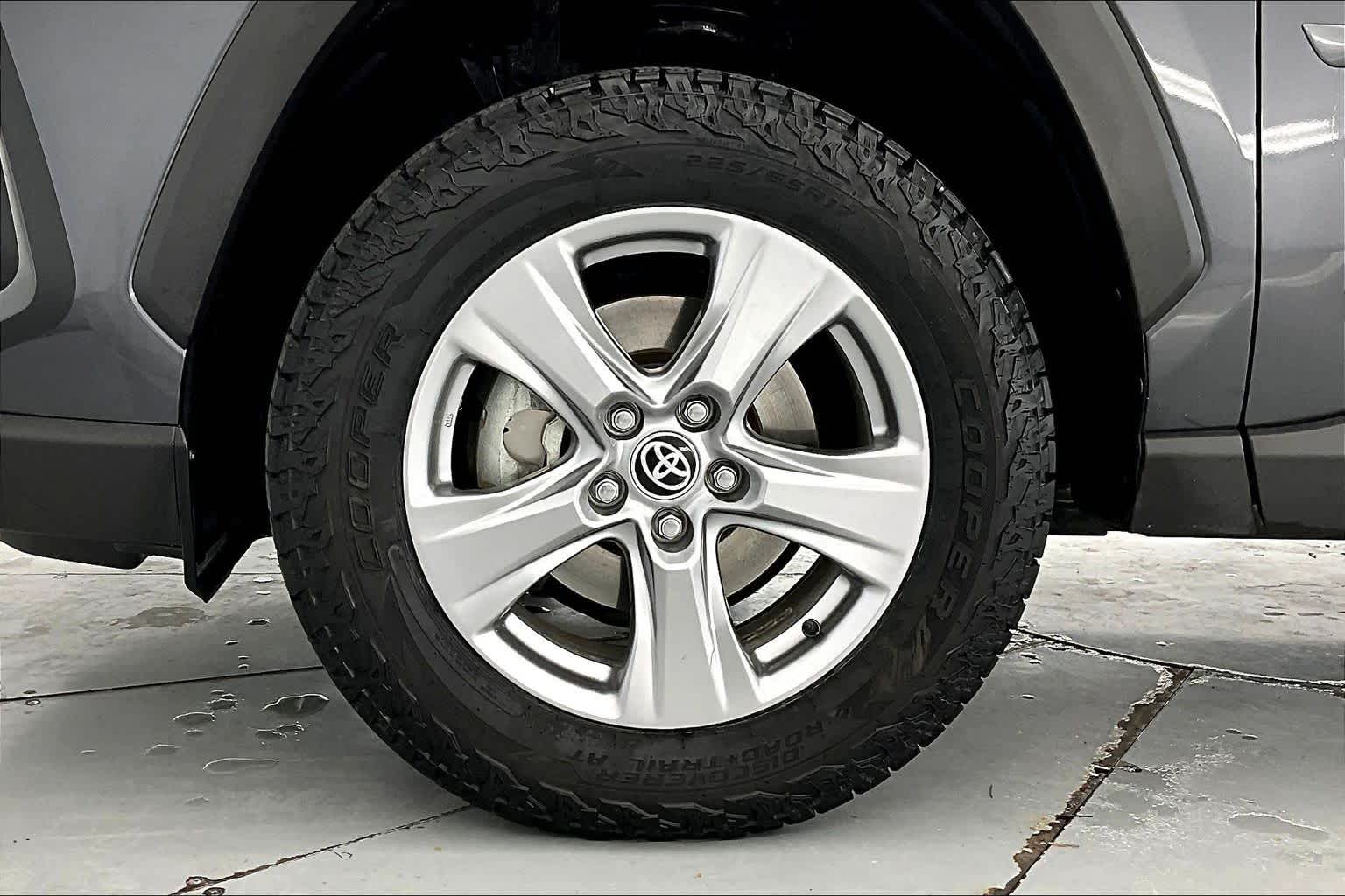 Thumbnail: 2023 Toyota RAV4 - 8