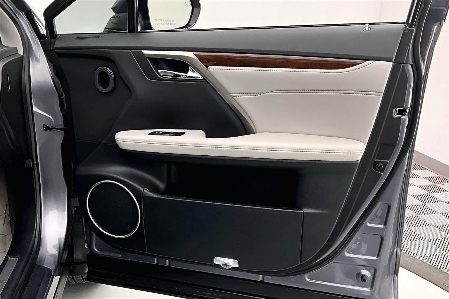 Thumbnail: 2016 Lexus RX - 24