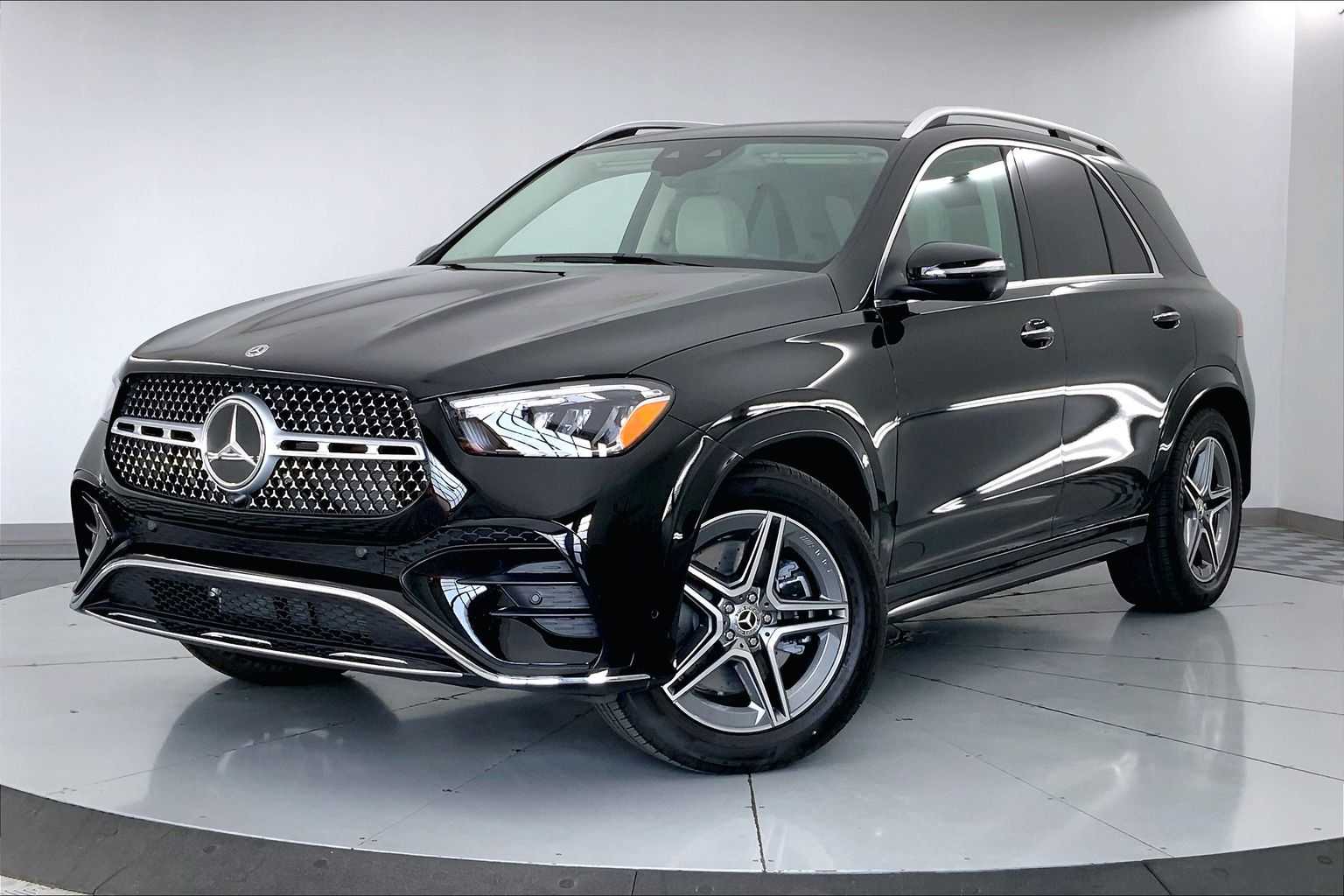 Thumbnail: 2026 Mercedes-Benz GLE - 1
