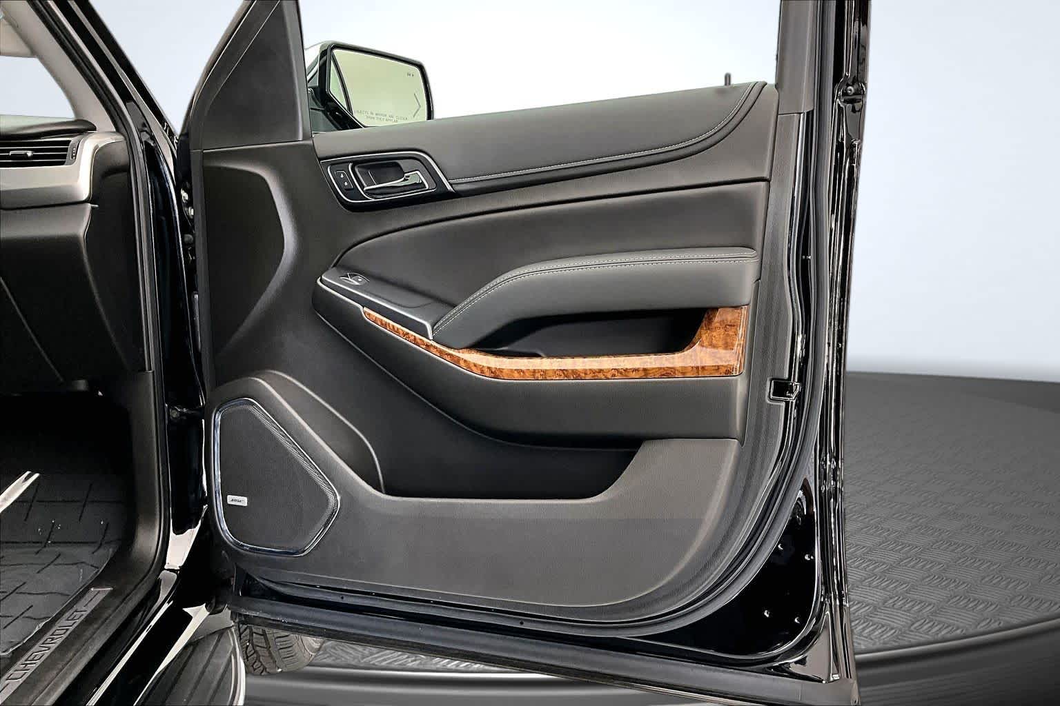 Thumbnail: 2019 Chevrolet Suburban - 23