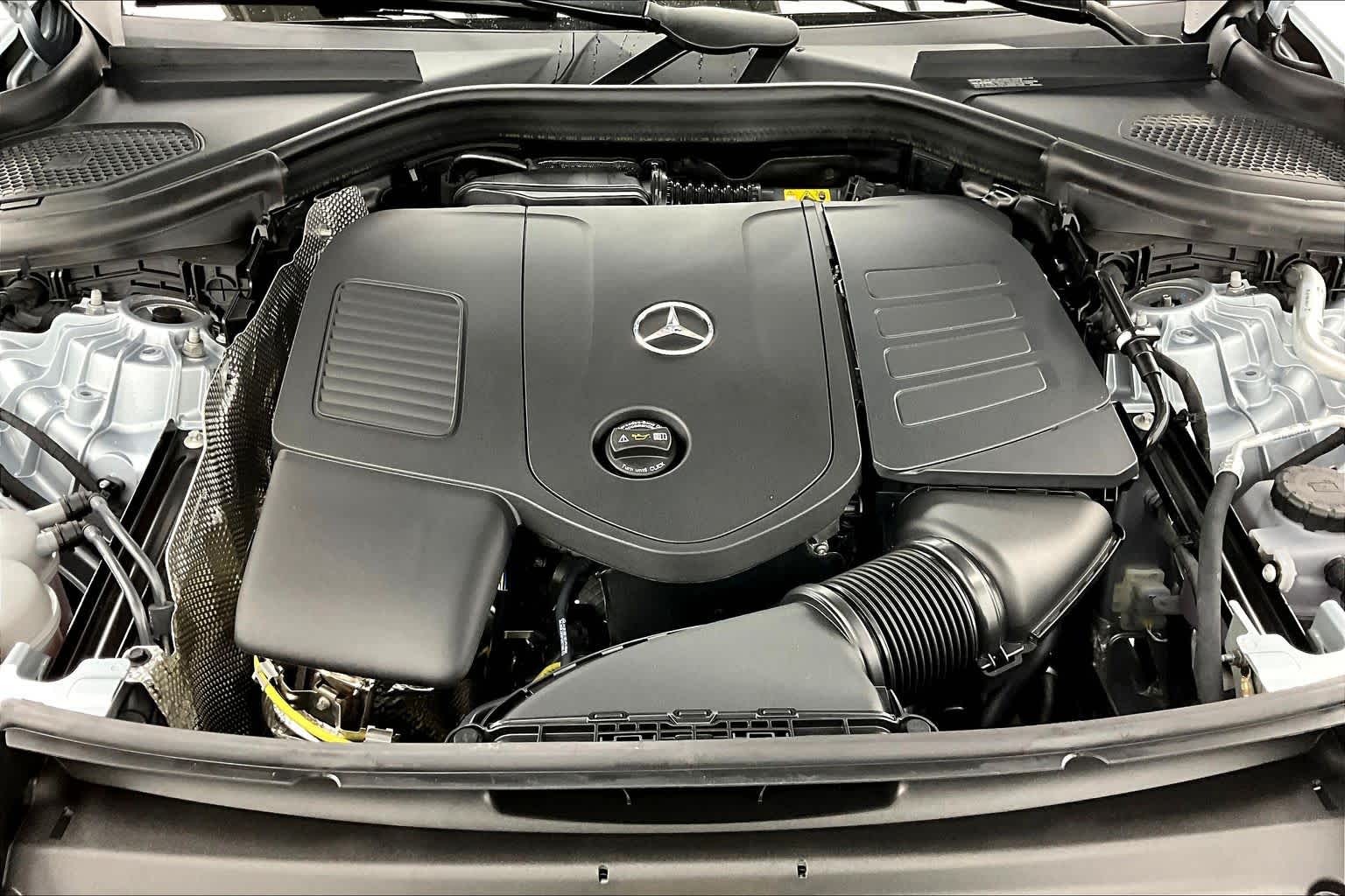 Thumbnail: 2026 Mercedes-Benz GLC - 9