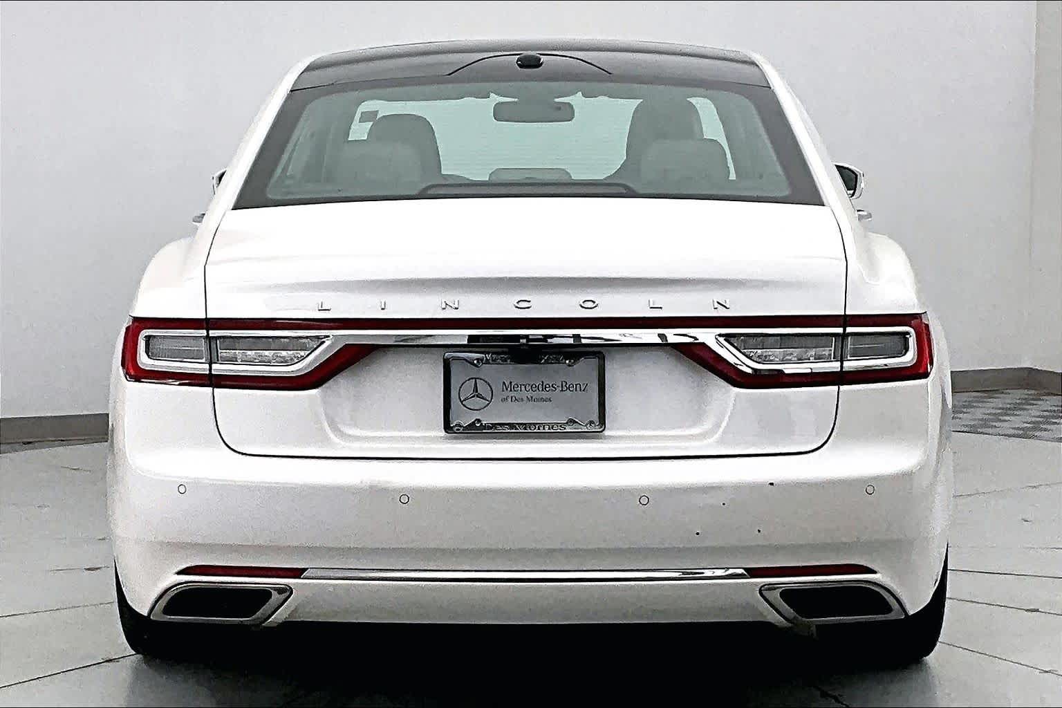 Thumbnail: 2017 Lincoln Continental - 5