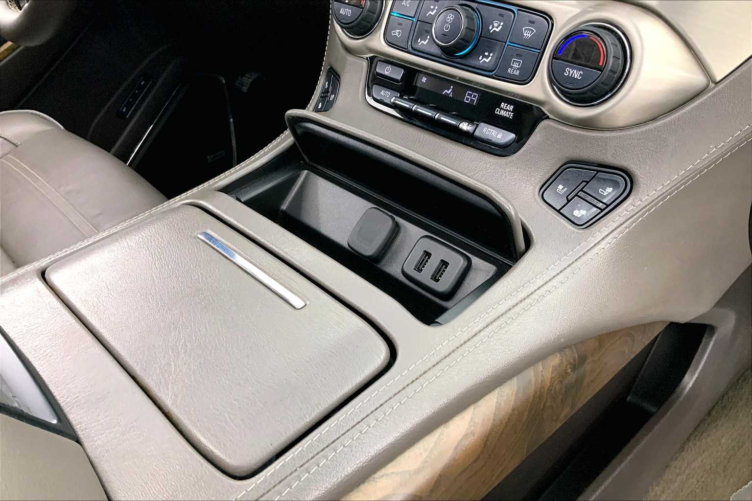2018 GMC Yukon Denali 27