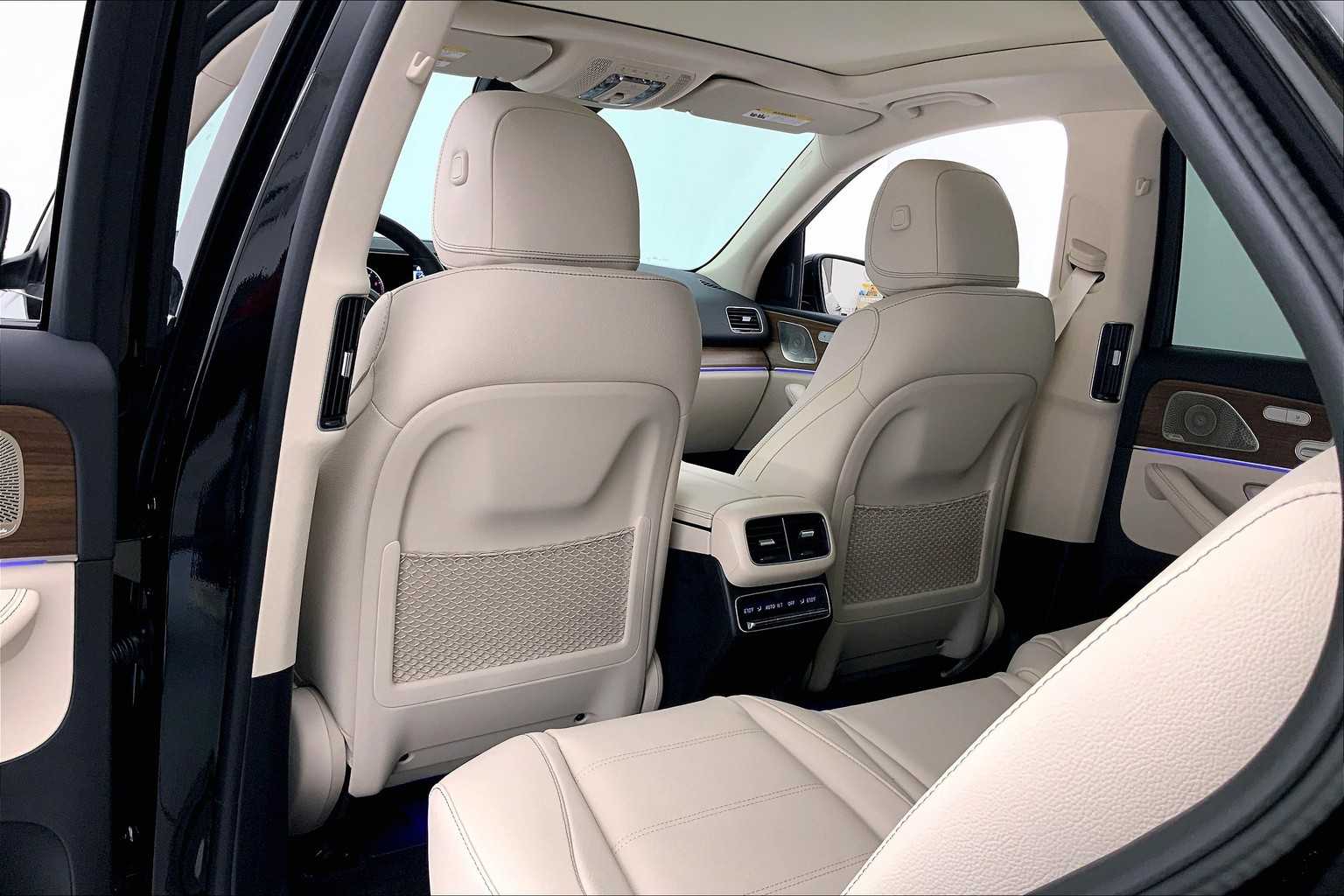 Thumbnail: 2026 Mercedes-Benz GLE - 12