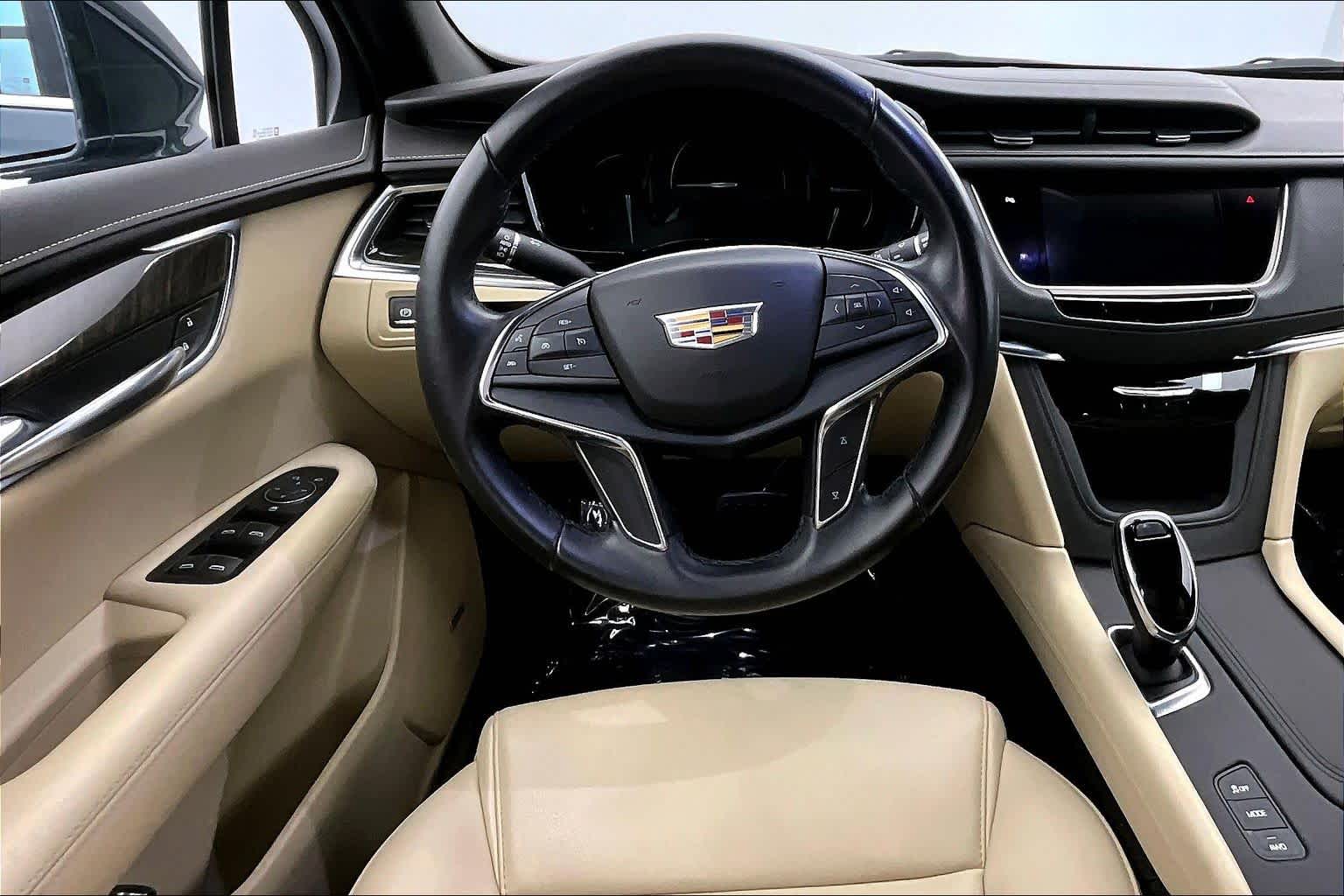 Thumbnail: 2019 Cadillac XT5 - 15