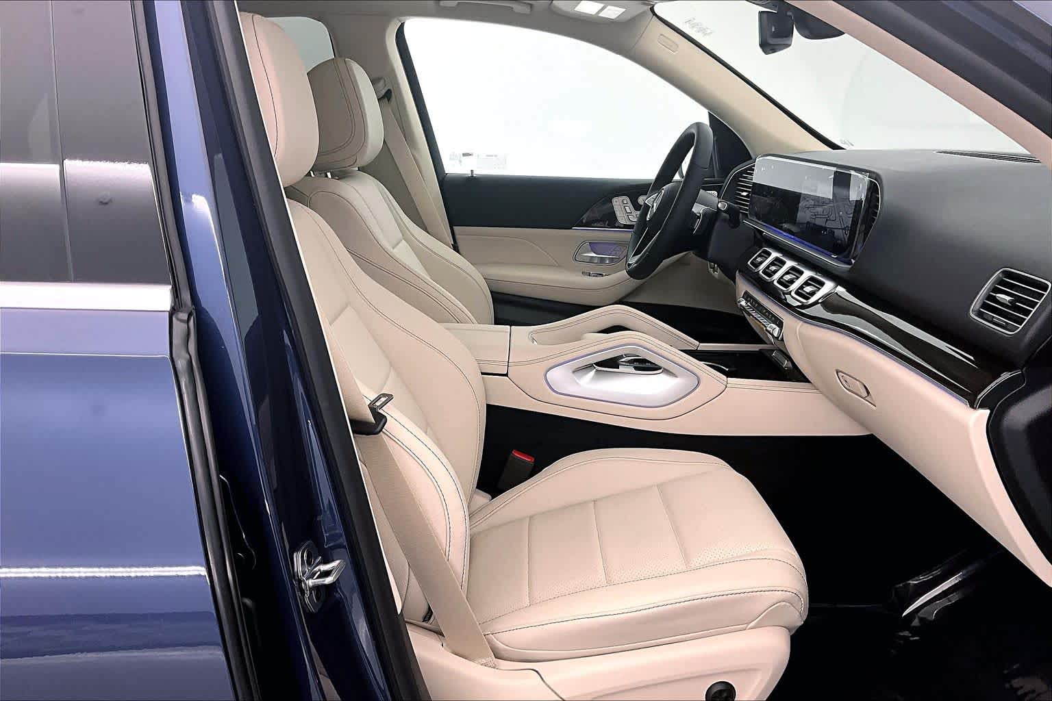 Thumbnail: 2026 Mercedes-Benz GLE - 14