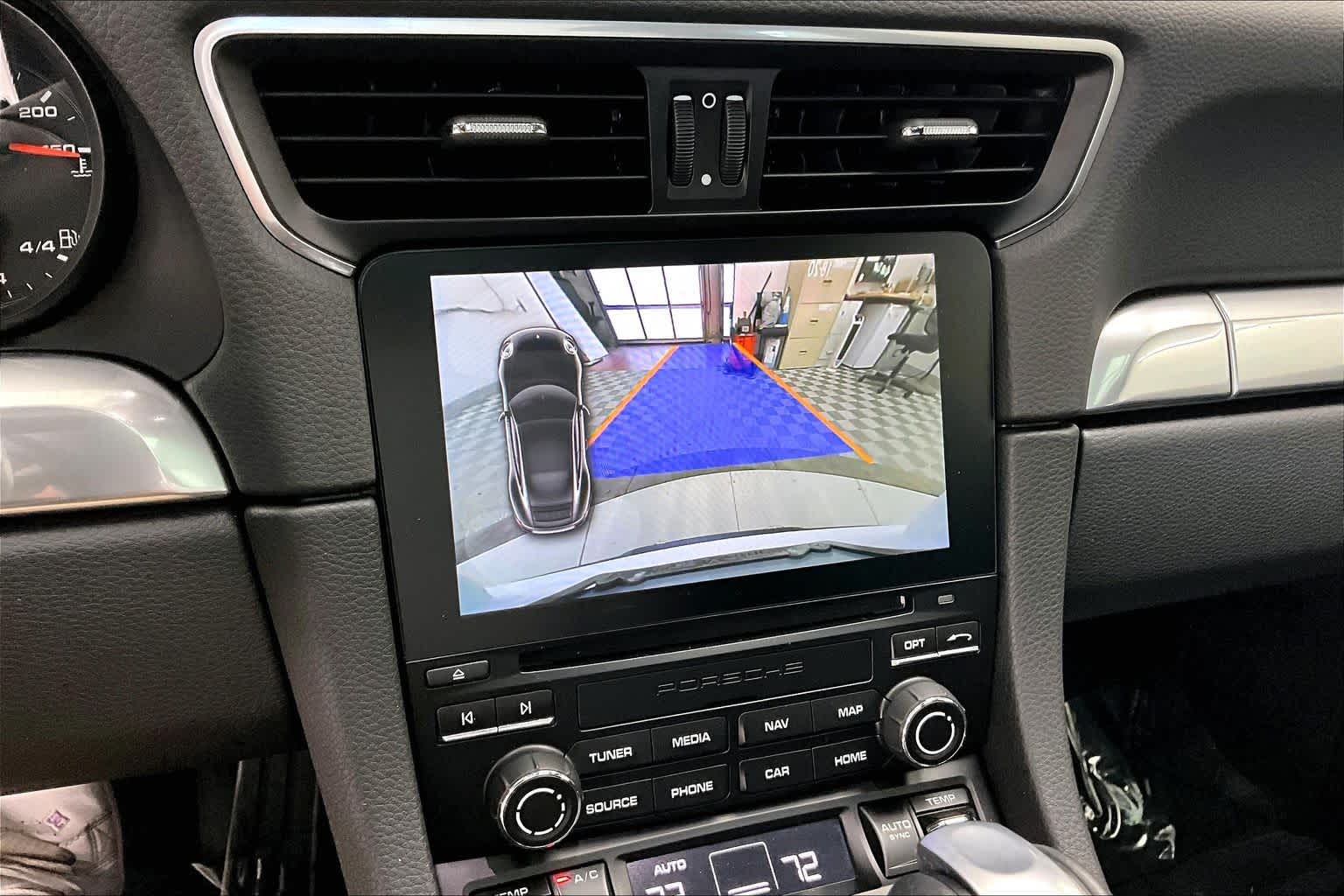 Thumbnail: 2017 Porsche 911 - 20