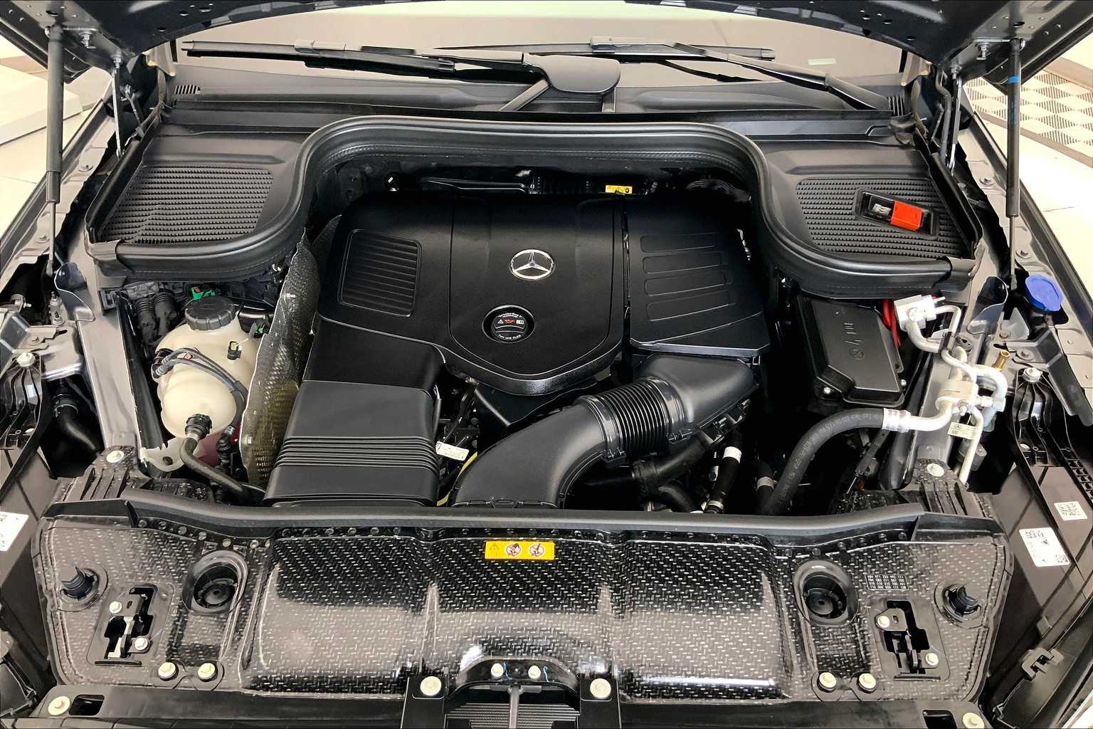 Thumbnail: 2025 Mercedes-Benz GLE - 9