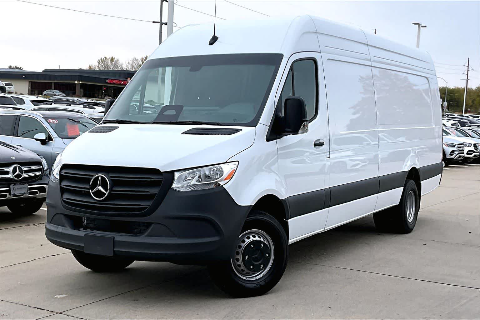 Thumbnail: 2026 Mercedes-Benz Sprinter - 1