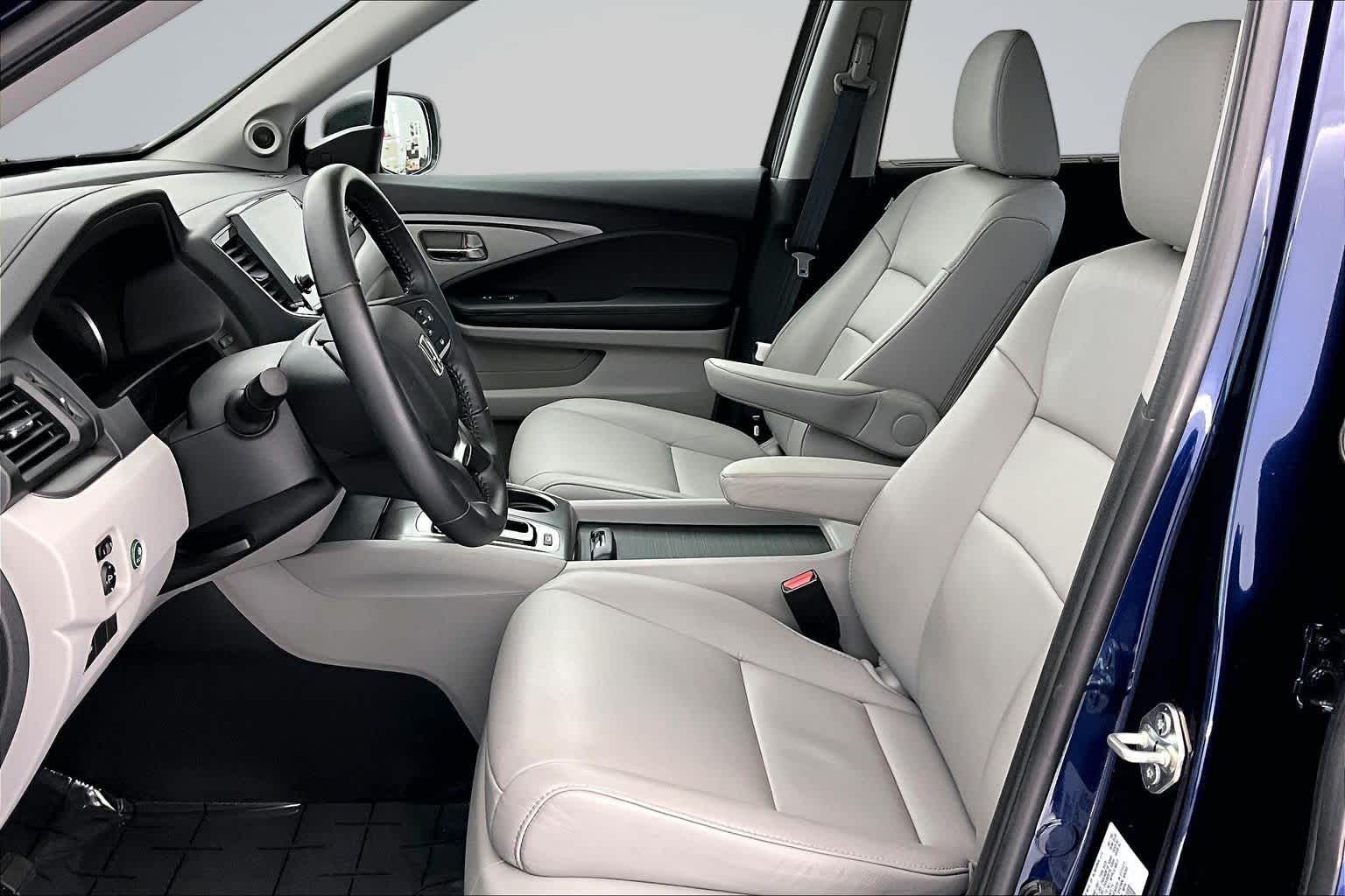 Thumbnail: 2020 Honda Pilot - 11
