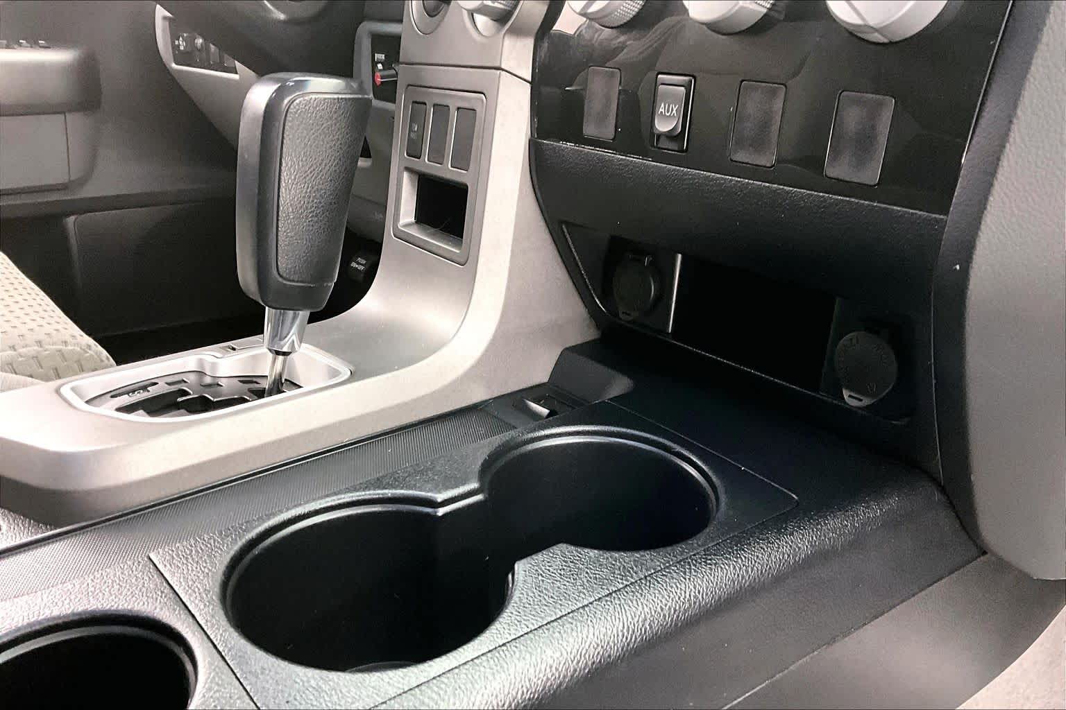 Thumbnail: 2011 Toyota Tundra - 26