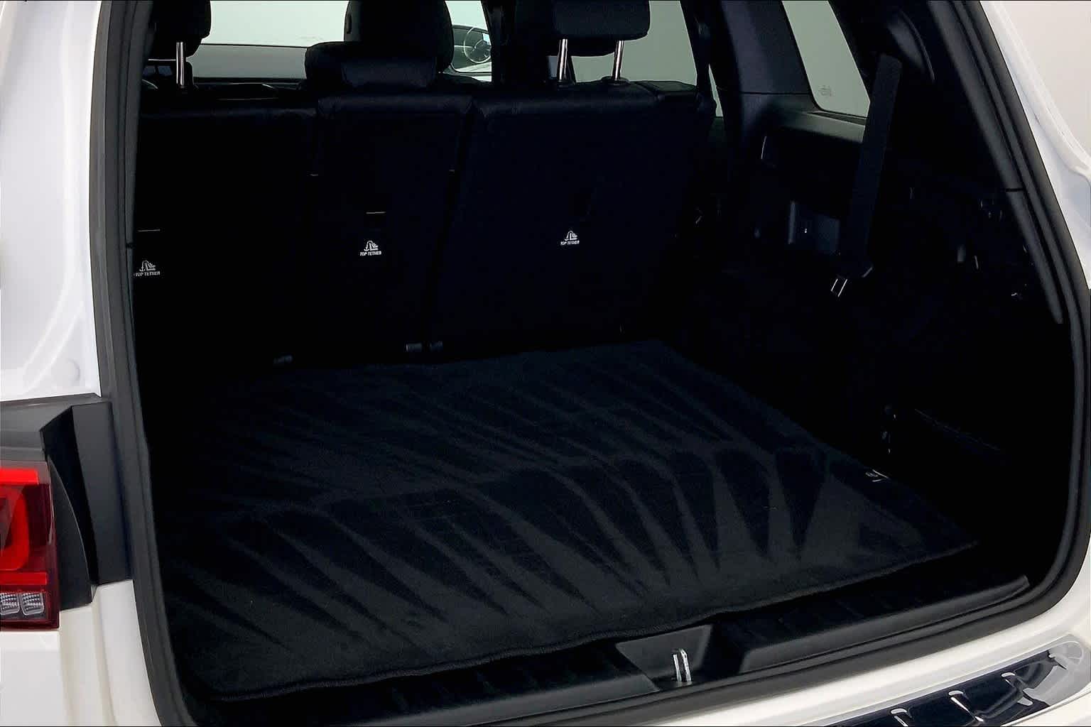 Thumbnail: 2020 Mercedes-Benz GLB - 19