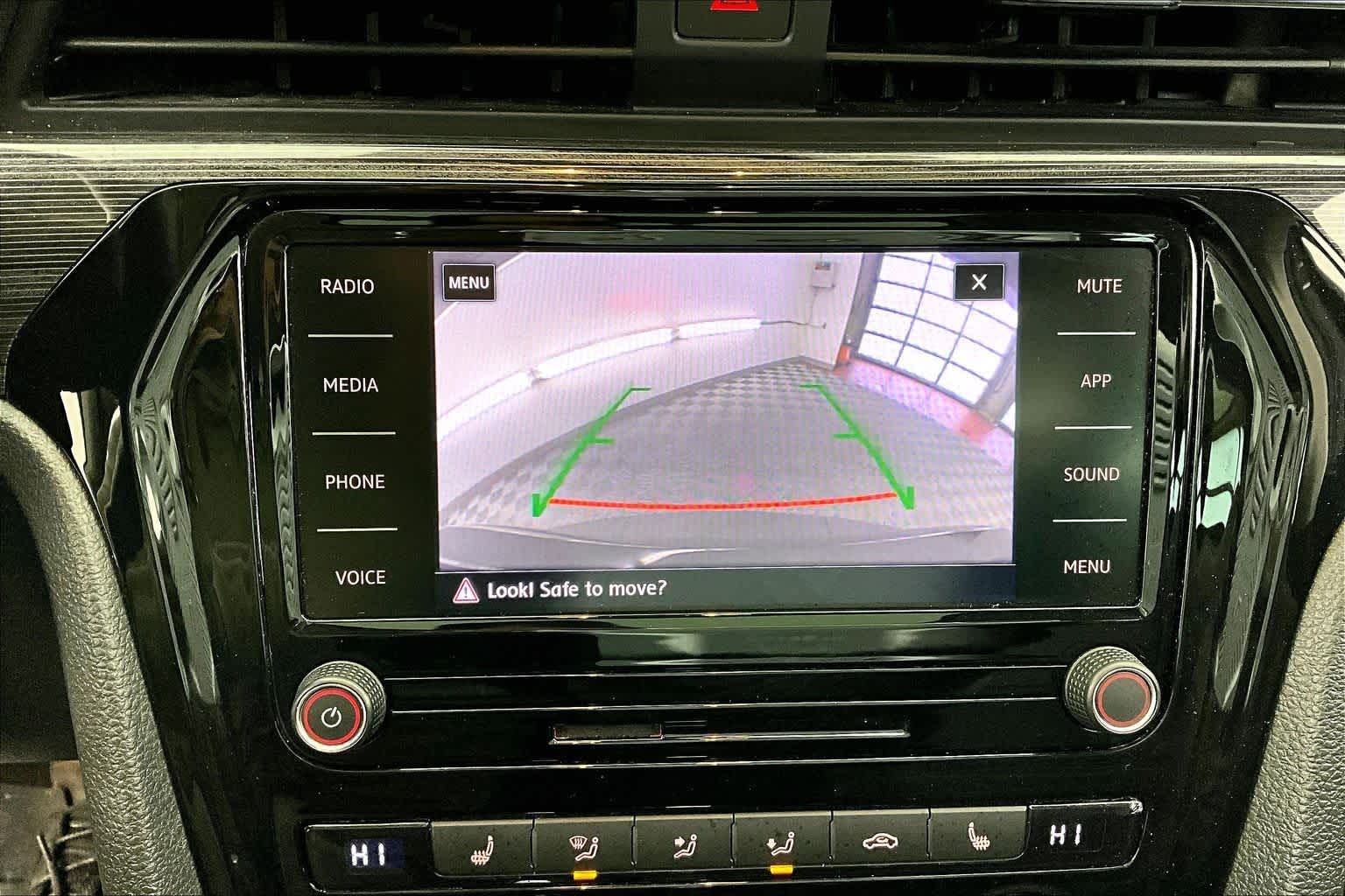 Thumbnail: 2020 Volkswagen Passat - 20