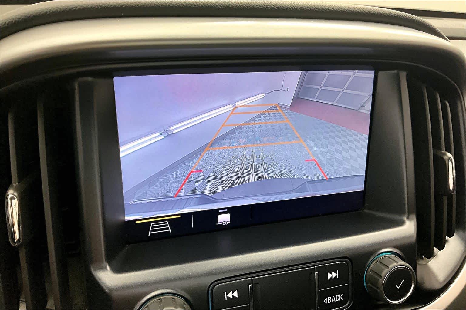 Thumbnail: 2020 Chevrolet Colorado - 21