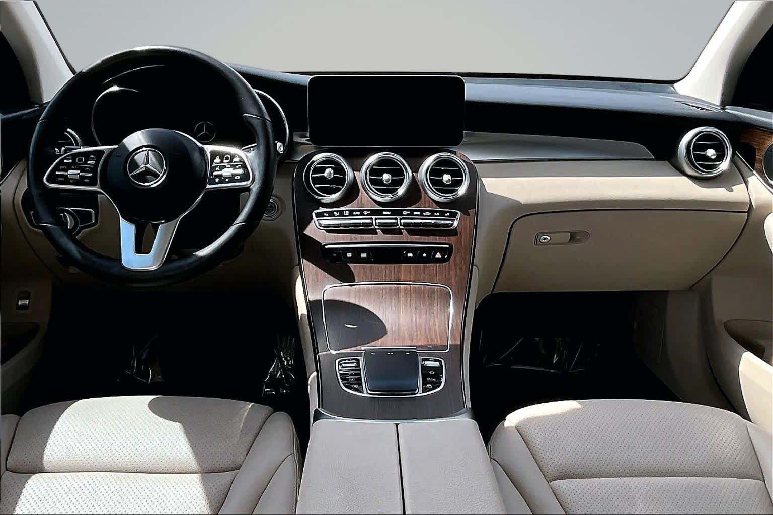 Thumbnail: 2022 Mercedes-Benz GLC - 10